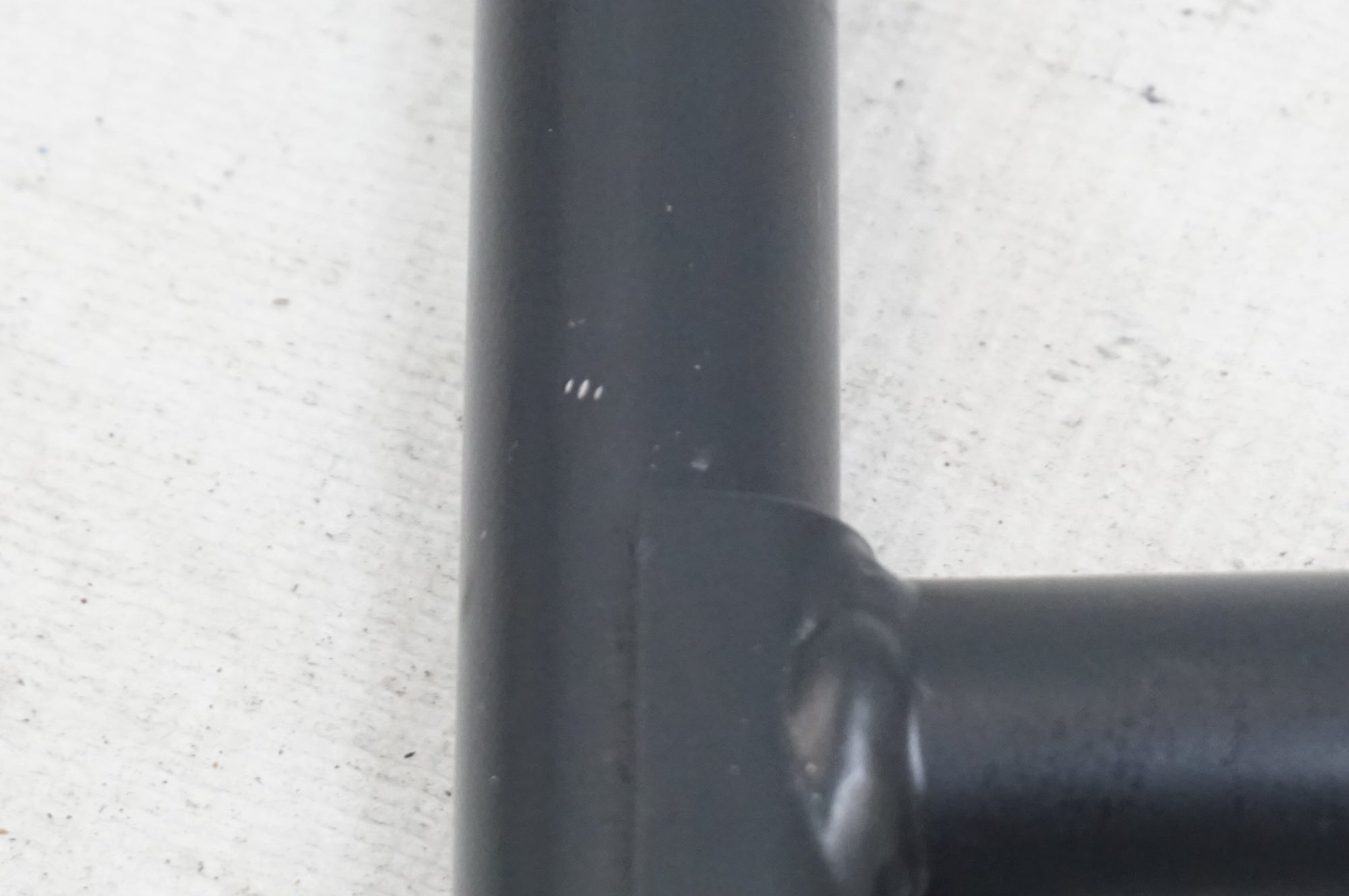 IWA 「アイダブルエー」 A01V SPECIAL ディスプレイスタンド / 福岡店