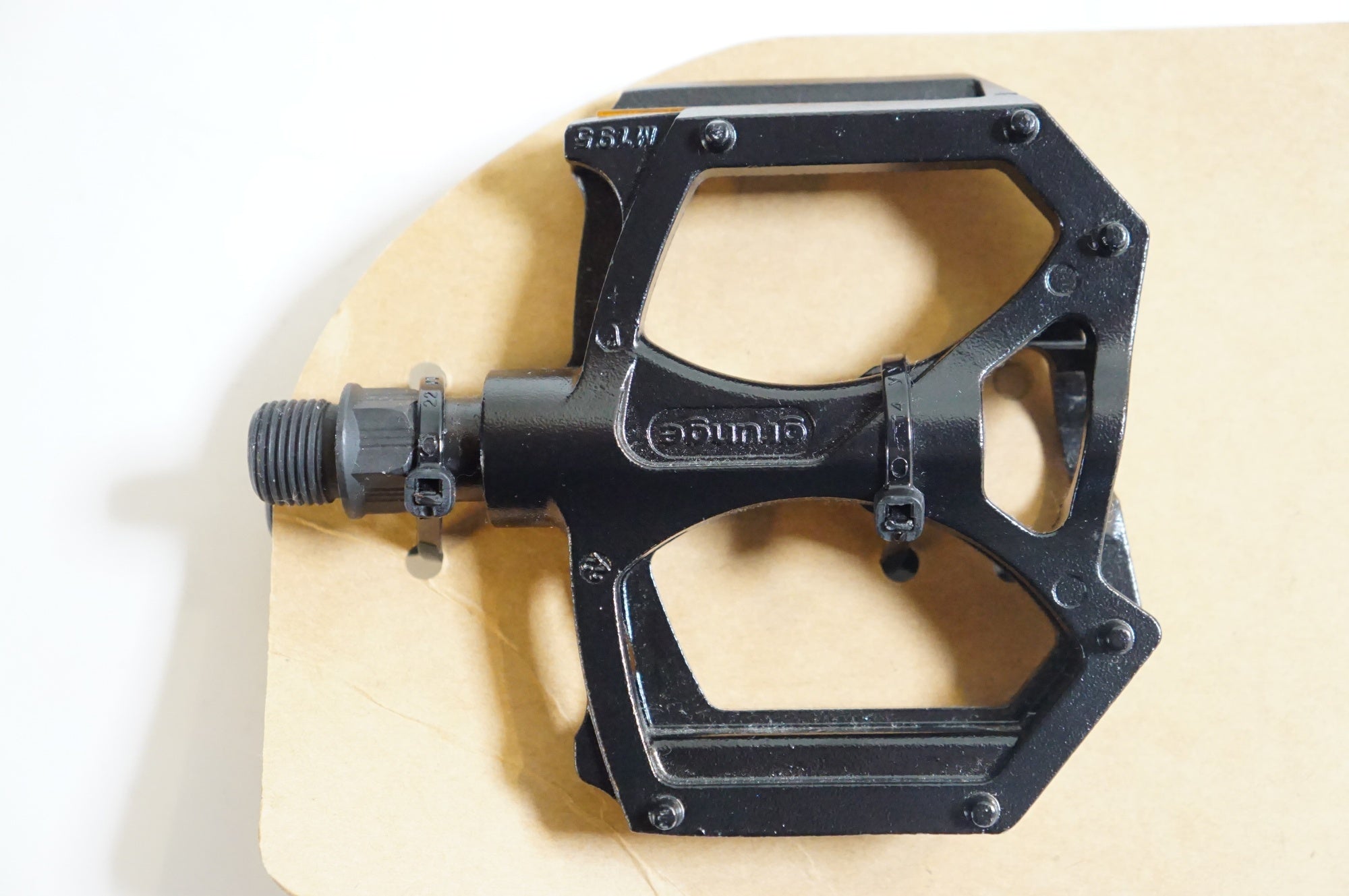 GRUNGE 「グランジ」 フラットモット ペダル / 熊谷本店