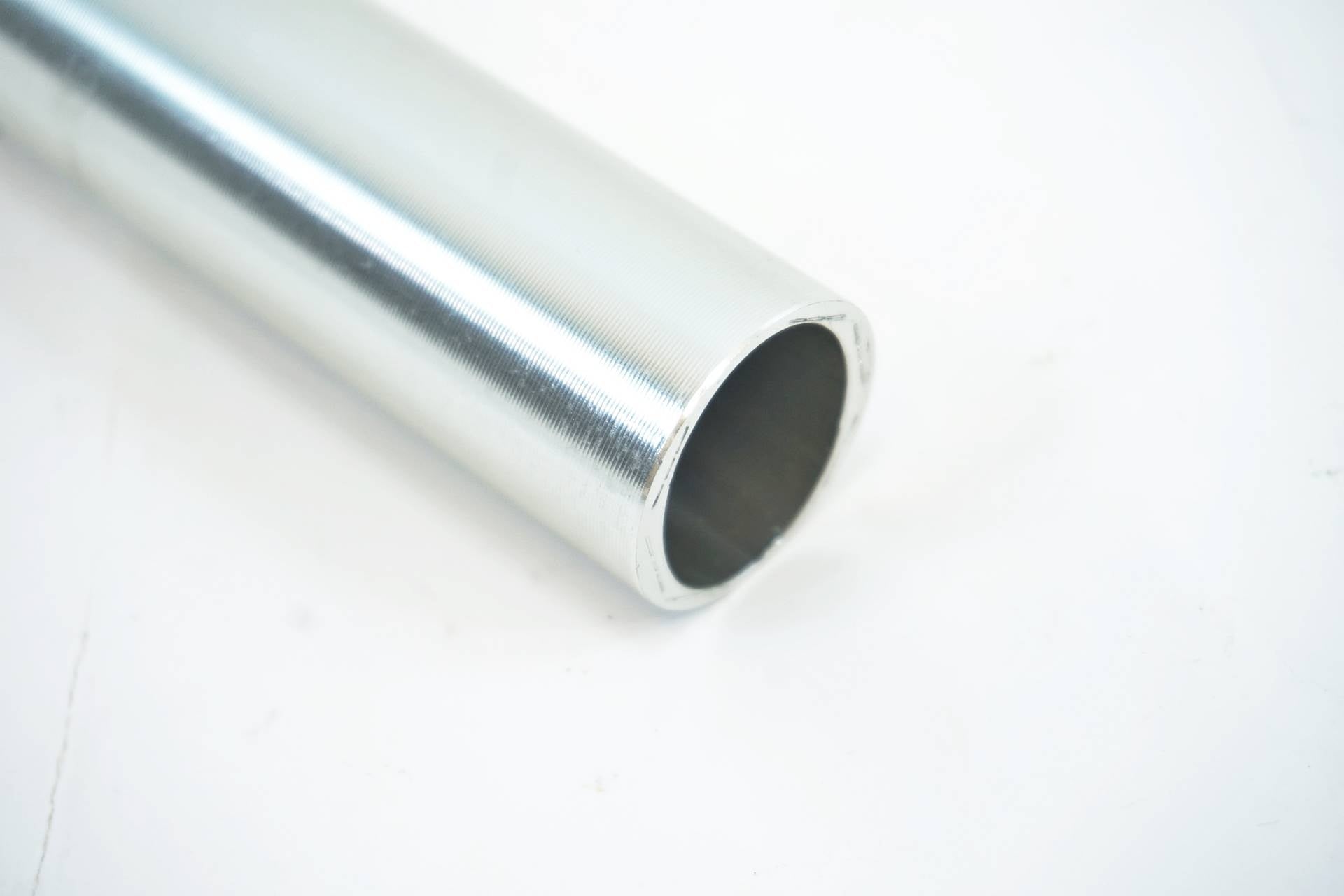 TOMSON 「トムソン」 ELITE Φ27.2mm 330mm シートポスト / 有明ガーデン店