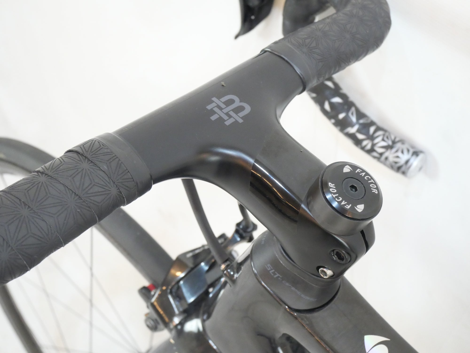 FACTOR 「ファクター」 O2 VAM RIM 2020年モデル ロードバイク