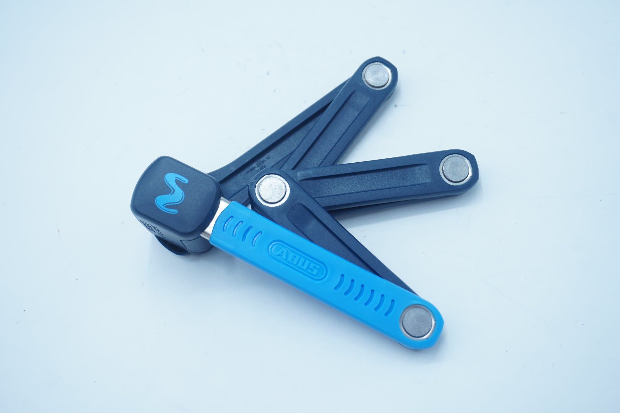 ABUS 「アバス」 BORDO LITE 6055C ロック/ 京都西院店