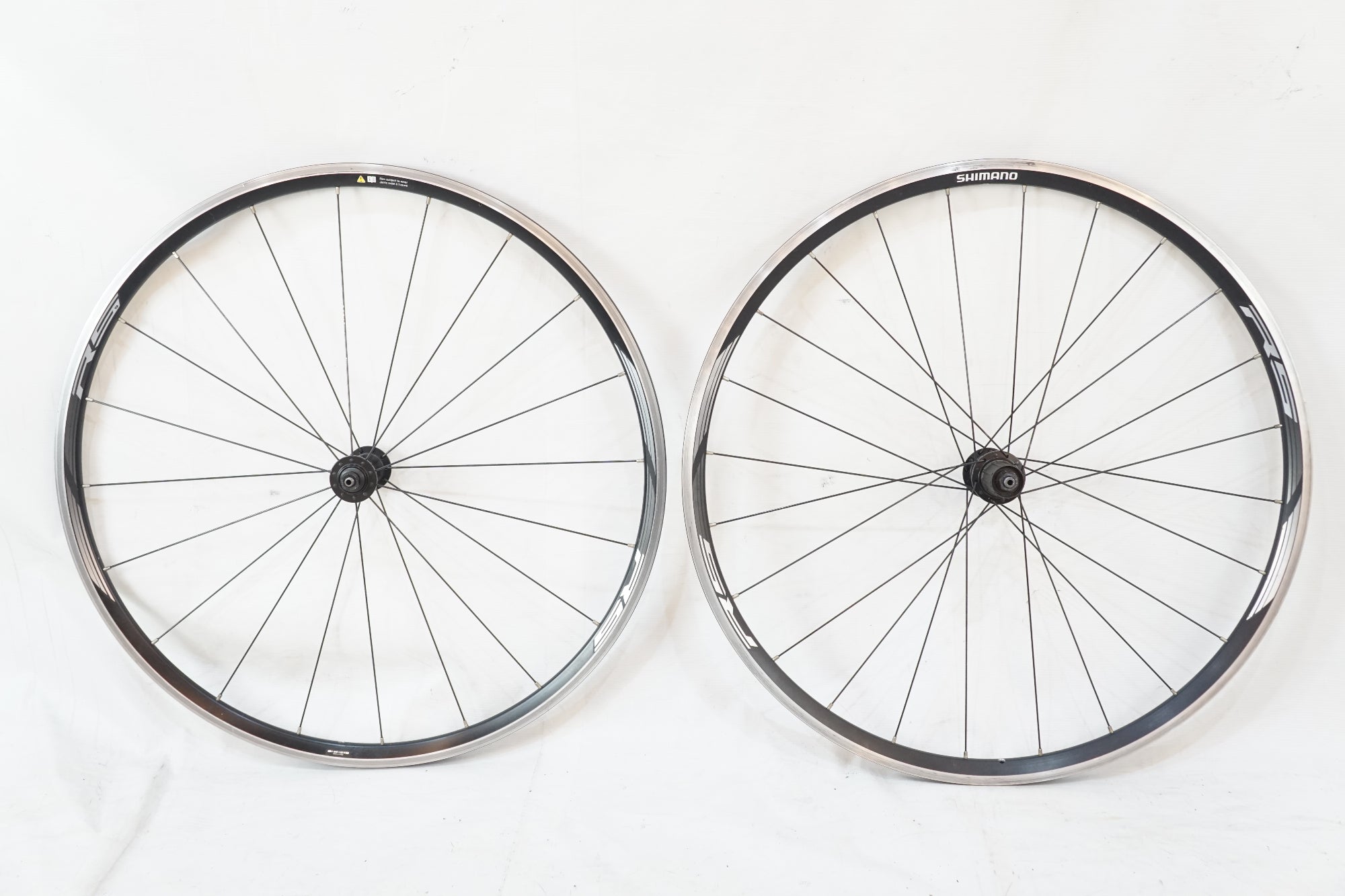 SHIMANO WH-RS010クリンチャー105スプロケット付き SHIMANO 「シマノ」 WH-RS010 シマノ11速 ホイールセット