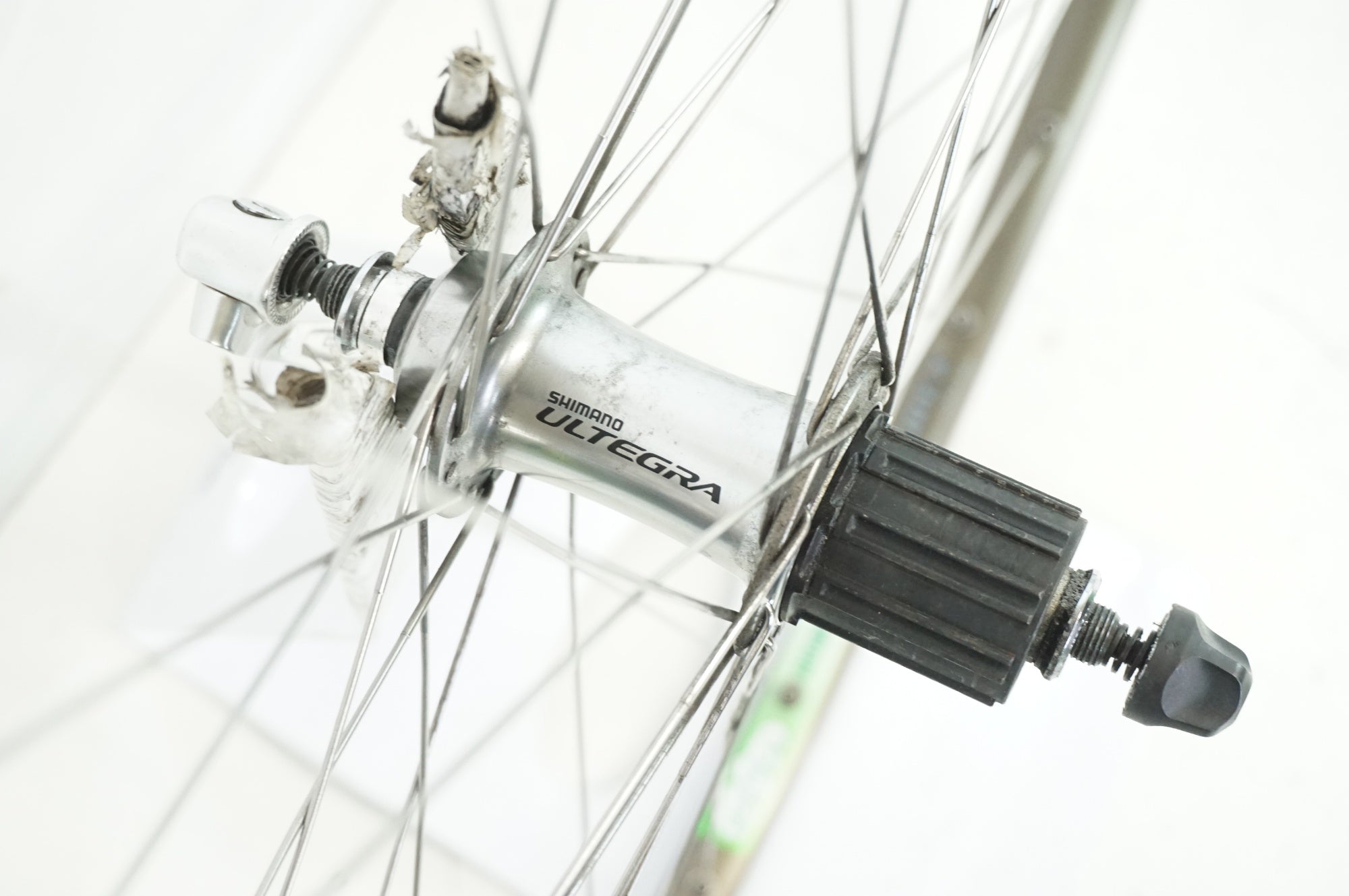 AMBROSIO 「アンブロッシオ」 MONTREAL リム SHIMANO 6700 ハブ