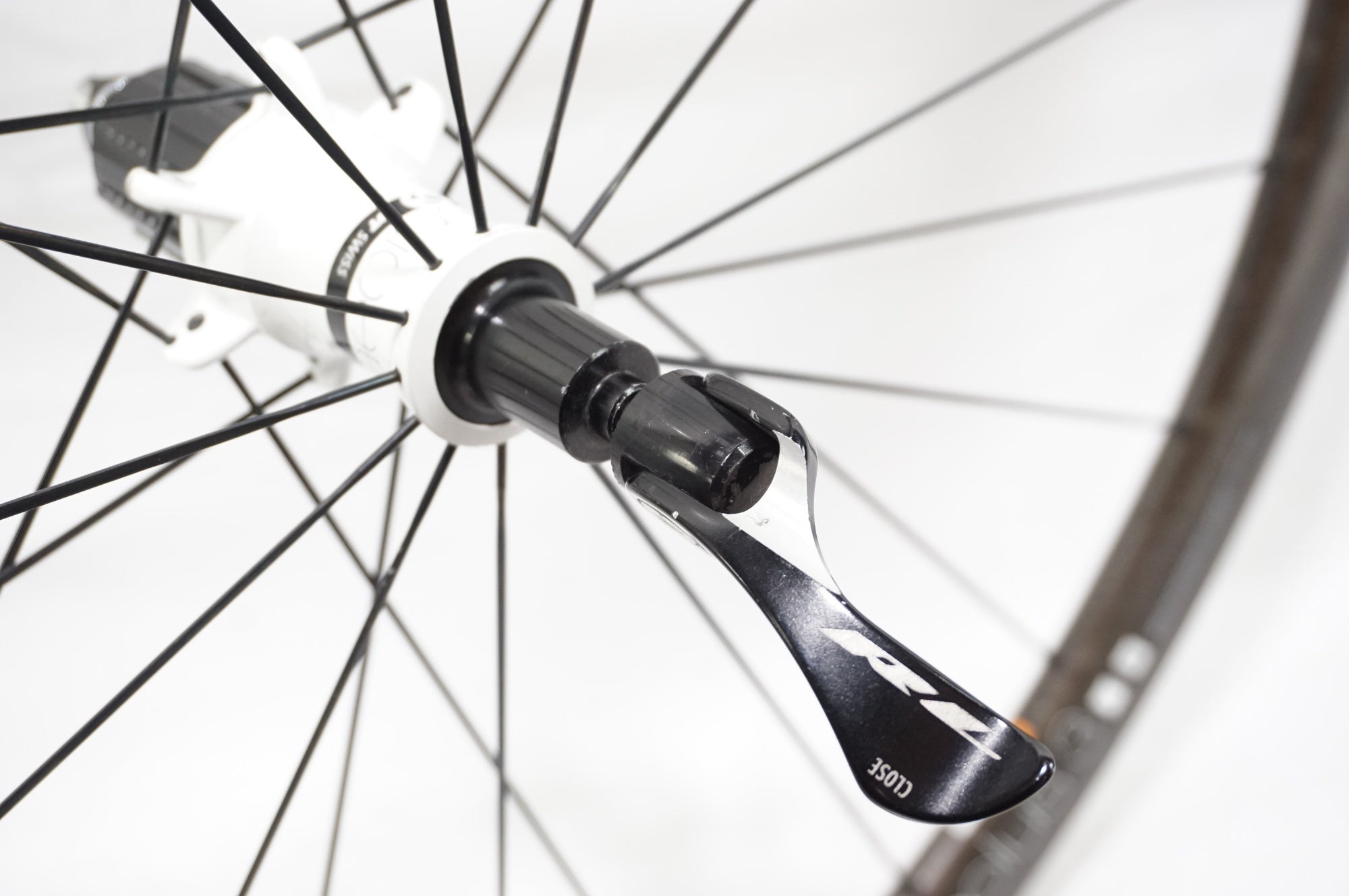 BONTRAGER 「ボントレガー」 AEOLUS 3 D3 シマノ11速 ホイールセット / 中目黒店