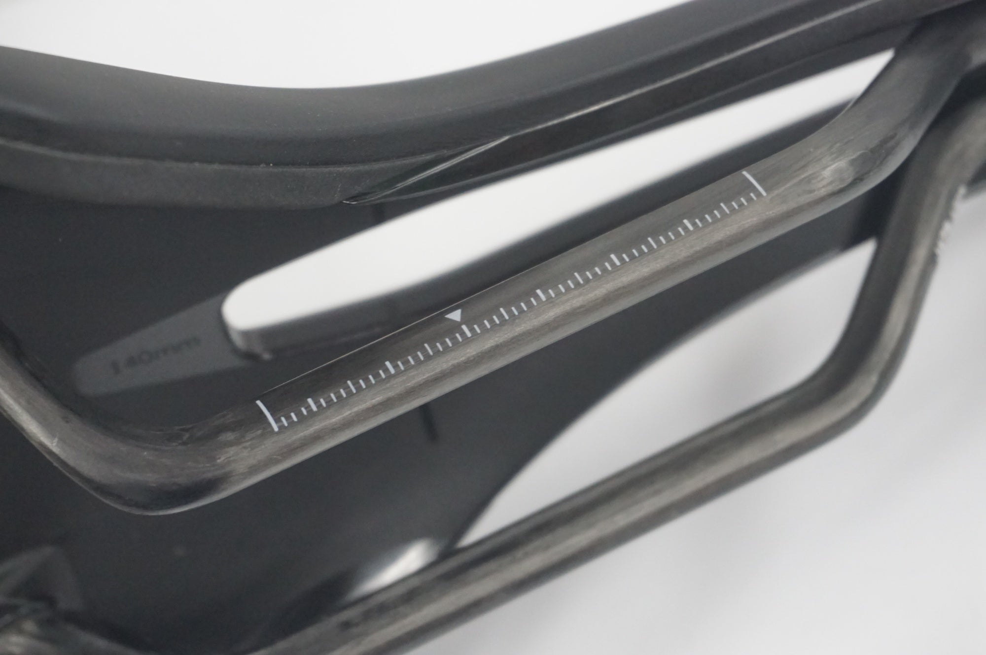 FIZIK 「フィジーク」 VENTO ANTARES R1 サドル / 福岡店