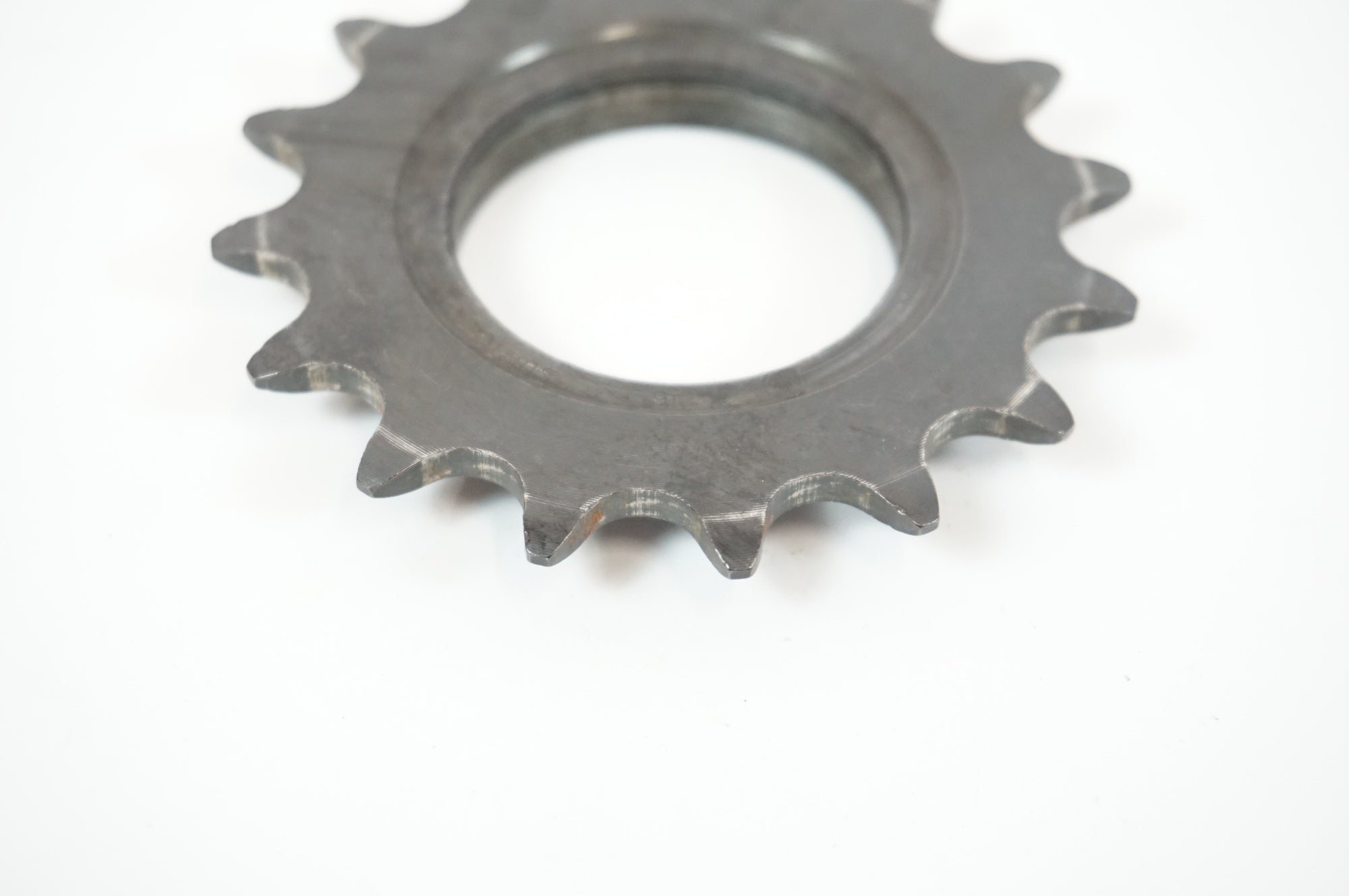 SUNTOUR 「サンツアー」 トラック 16T コグ / 宇都宮店