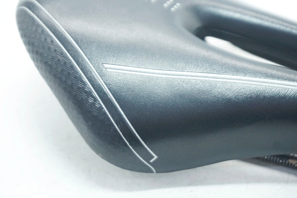 ASTUTE 「アスチュート」 PREAD サドル / 大阪門真店