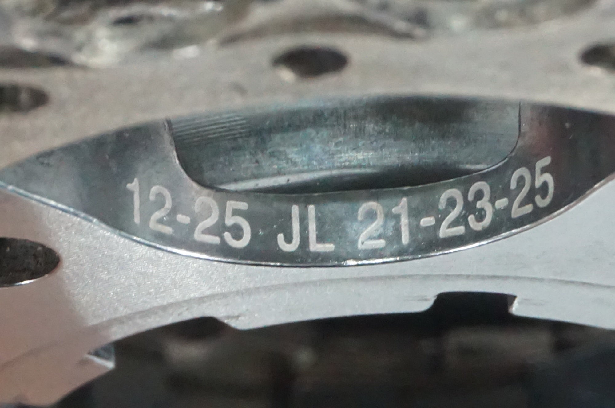 SHIMANO 「シマノ」 ULTEGRA CS-6700 12-25T スプロケット / AKIBA店
