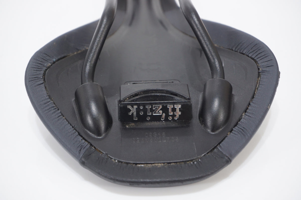 FIZIK 「フィジーク」 ANTARES R7 サドル / AKIBA店