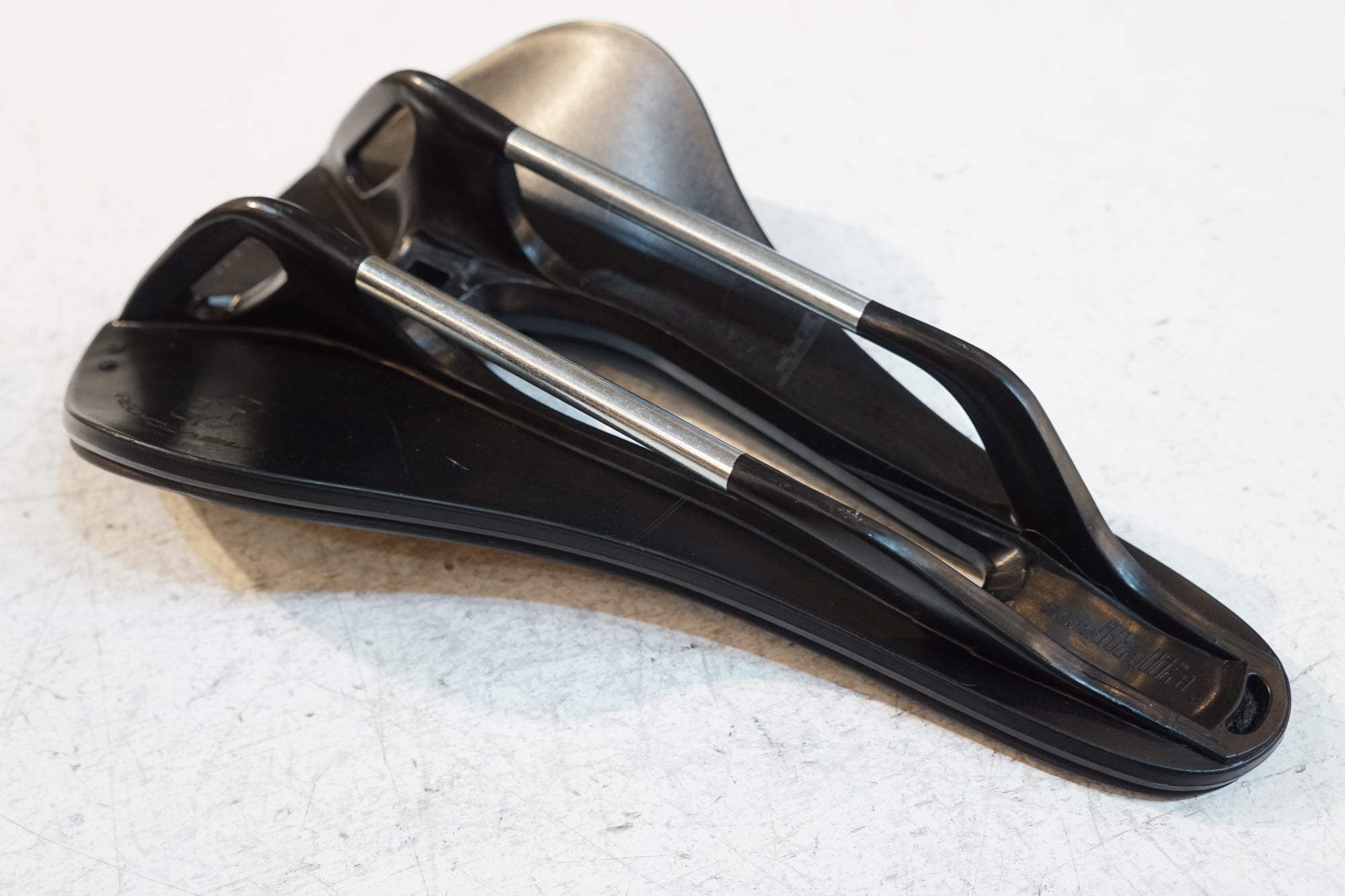 SELLE ITALIA 「セラ イタリア」 BOOST サドル / バイチャリ浦和ベース