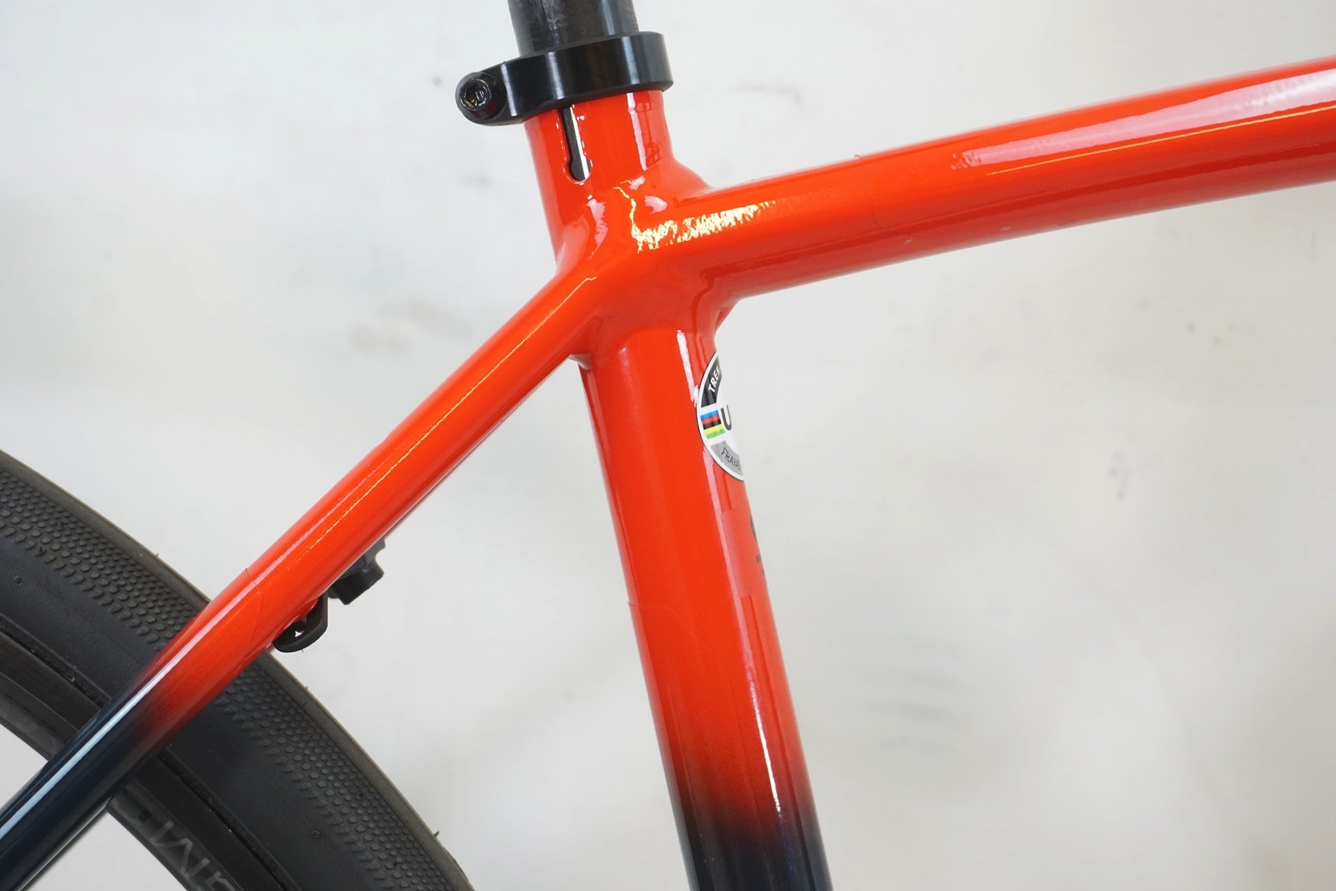 TREK 「トレック」 CROCKETT 2023年モデル ロードバイク / 有明