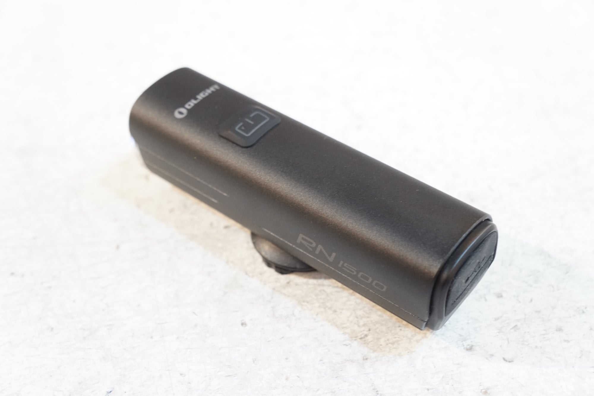 OLIGHT 「オーライト」 RN 1500 フロントライト / バイチャリ浦和ベース