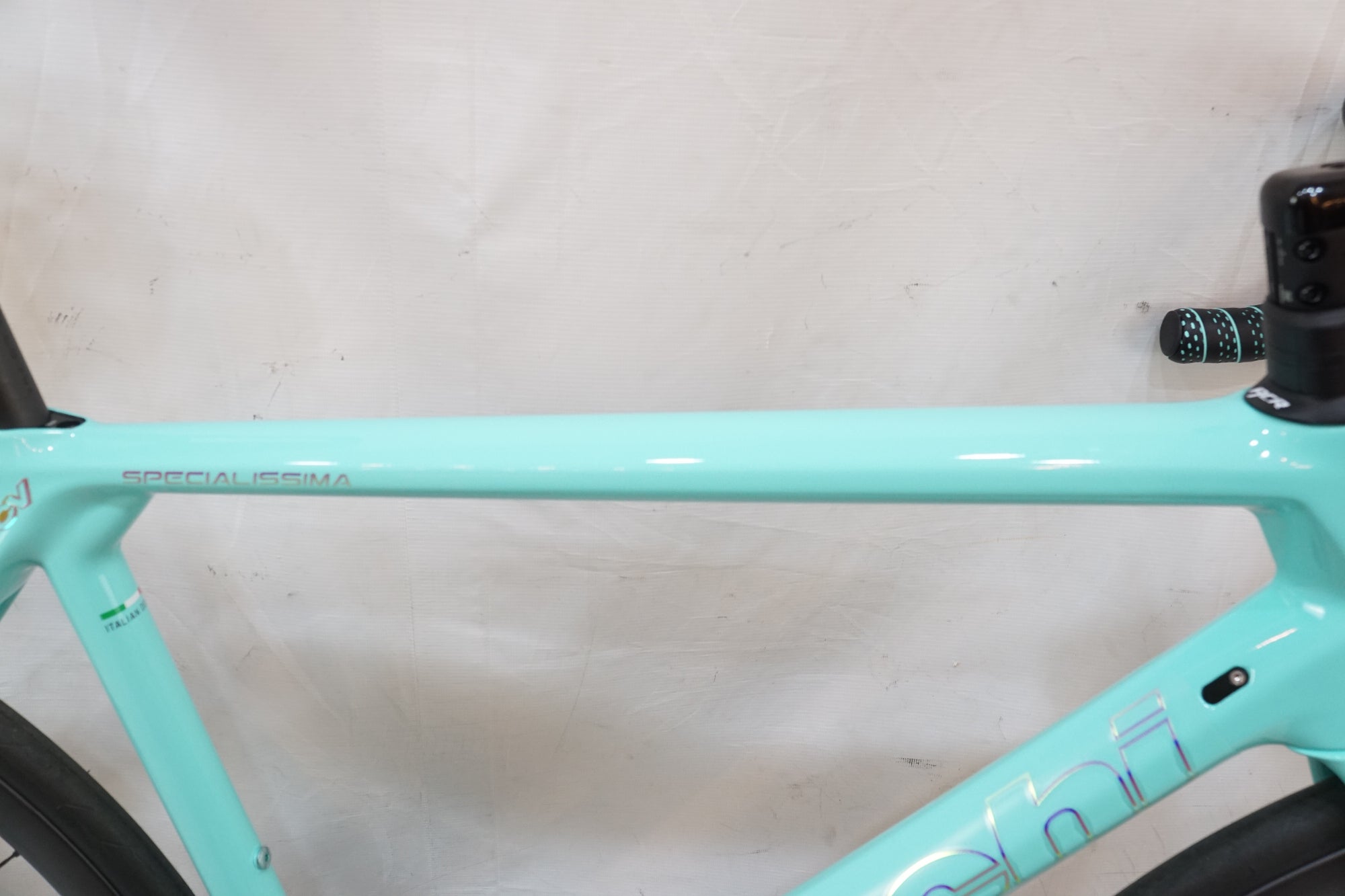 BIANCHI 「ビアンキ」 SPECIALISSIMA DISC 2022年モデル ロードバイク / バイチャリ浦和ベース