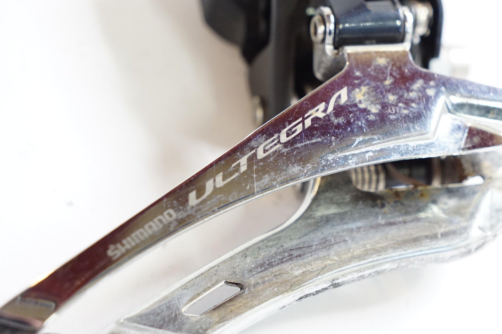 Shimano Ultegra Di2 FD-R8050 Front Derailleur - Components