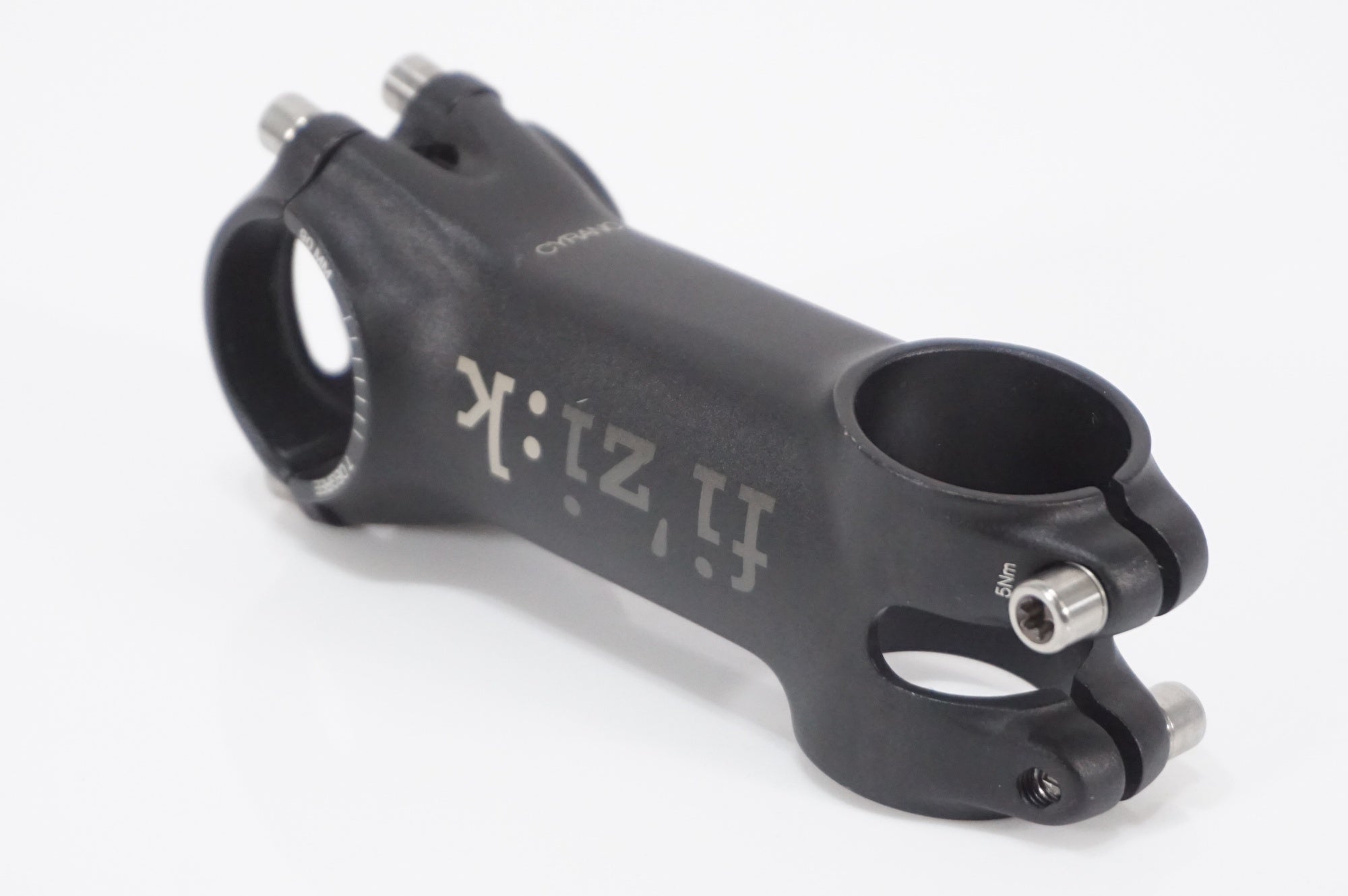 FIZIK 「フィジーク」 CYRANO φ31.8 90mm ステム / AKIBA店
