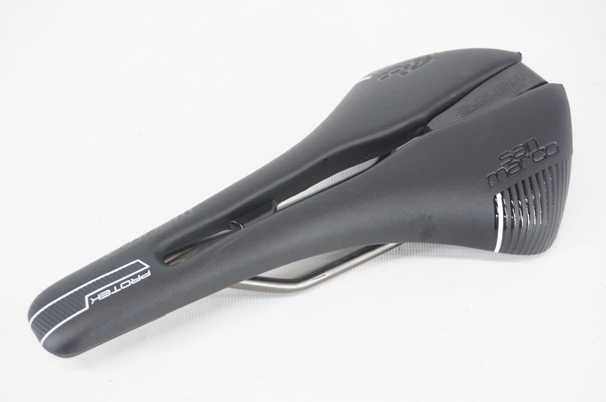 SELLE SANMARCO 「セラサンマルコ」 サドル / 阪急塚口店