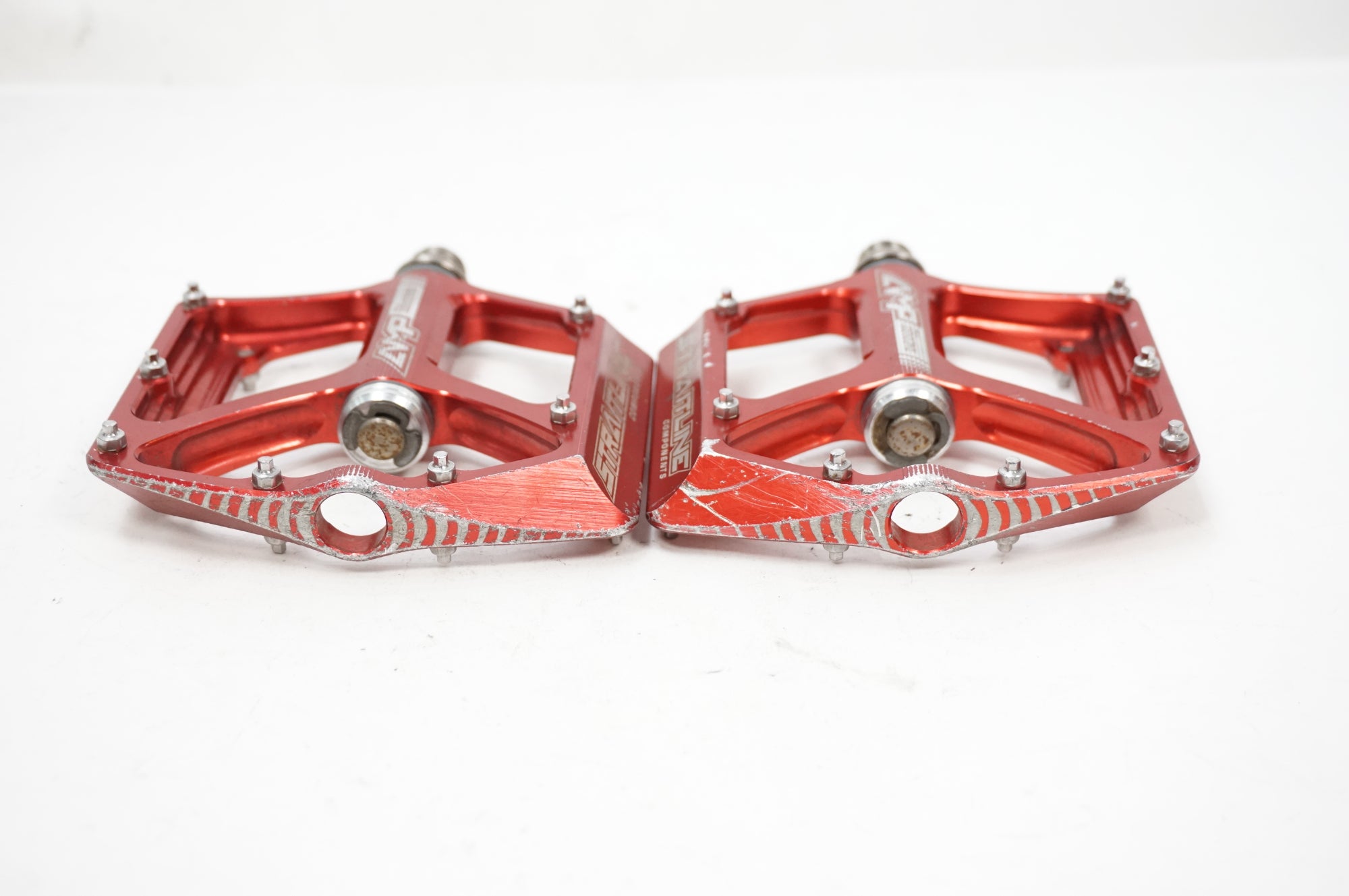 STRAITLINE 「ストレートライン」 AMP フラットペダル / 川越店