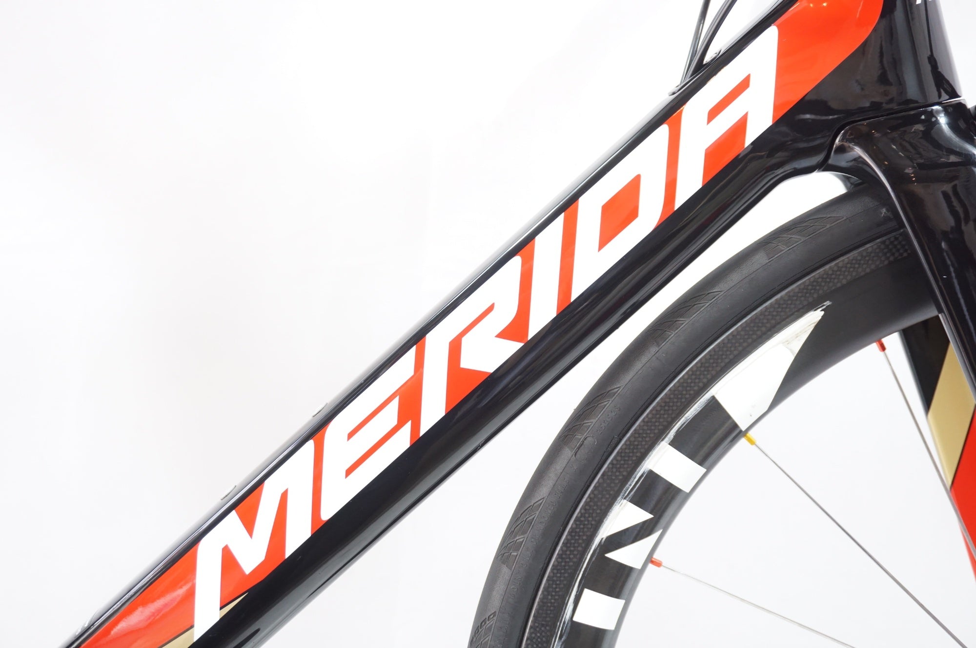 MERIDA 「メリダ」 REACTO 8000-E BAHRAIN-MERIDA TEAM 2020年モデル