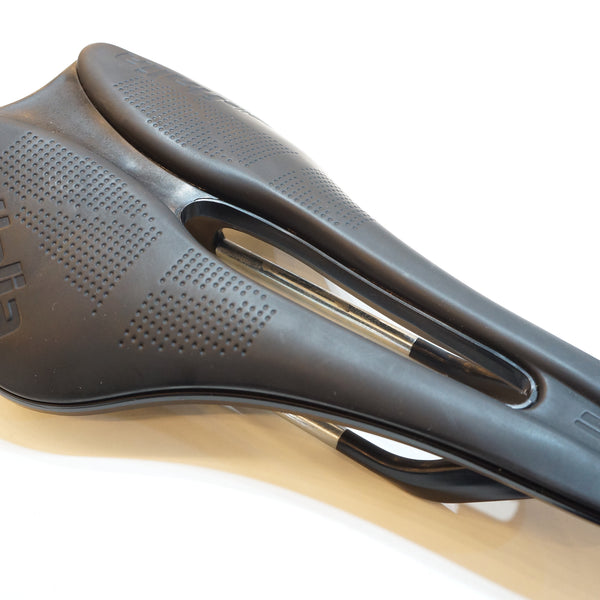 SELLE ITALIA 「セラ イタリア」 BOOST 145mm サドル / バイチャリ浦和