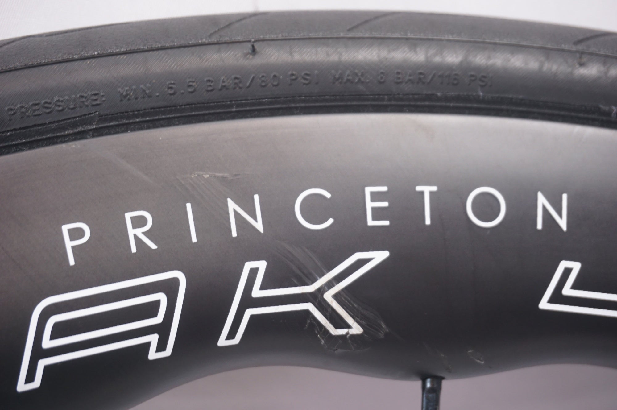 PRINCETON CARBON WORKS 「プリンストンカーボンワークス」 PEAK 4550