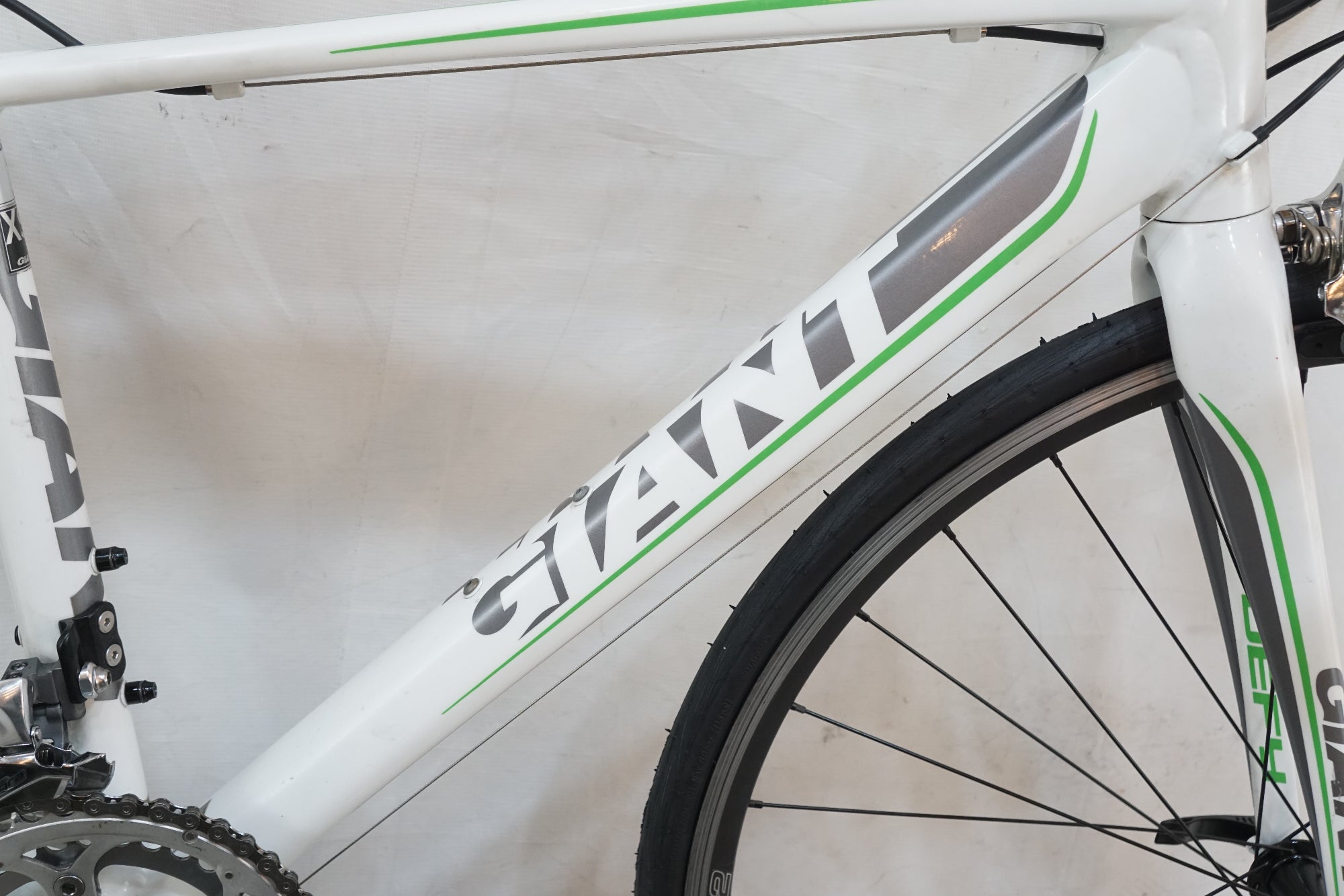 GIANT 「ジャイアント」 DEFY2 2012年モデル ロードバイク