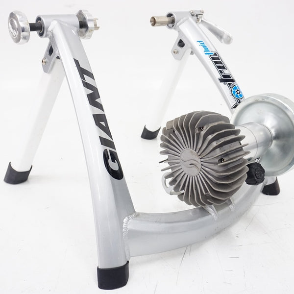 Indoor cycling trainer for winter sessions, featuring fluid