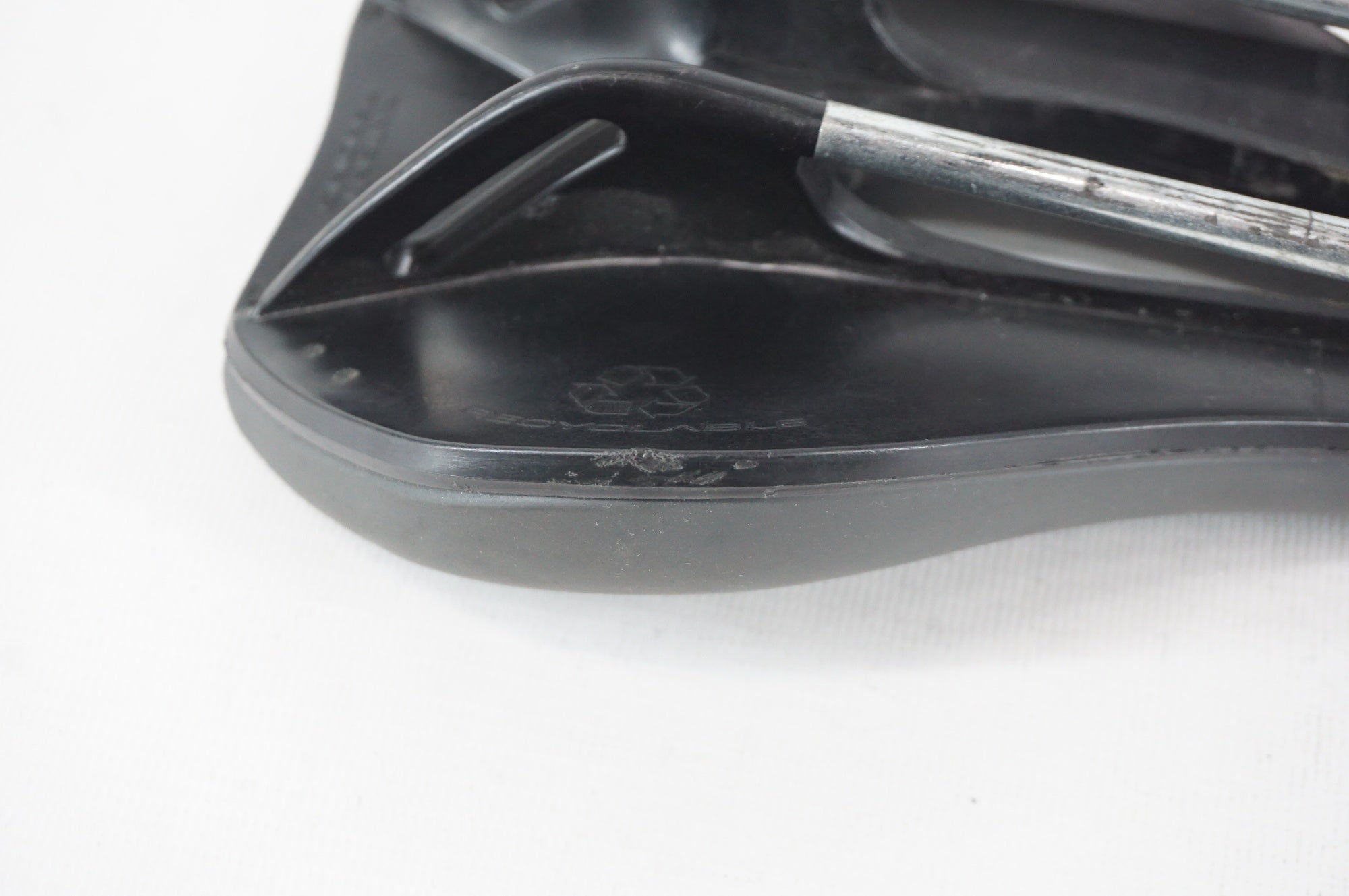 SELLE ITALIA 「セライタリア」 MODEL X COMFORT+ SUPERFLOW サドル / 阪急塚口店