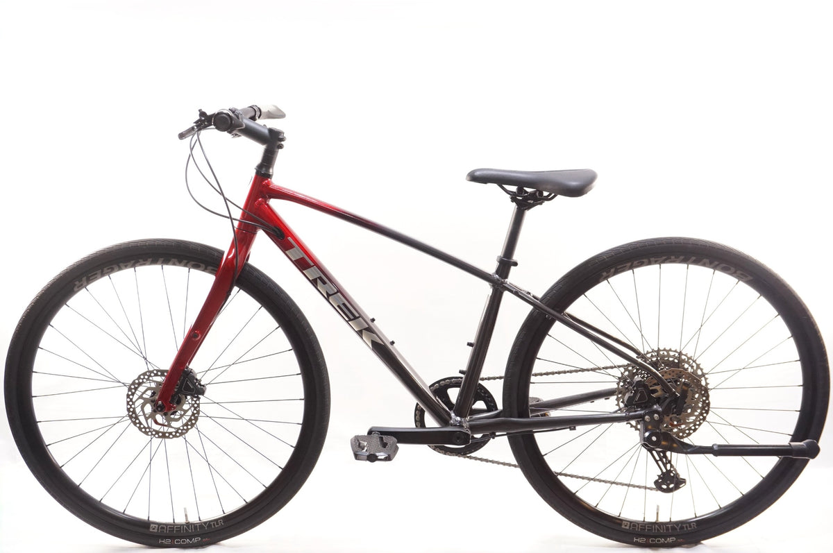 TREK 「トレック」 FX4 2021年モデル クロスバイク / 中目黒店