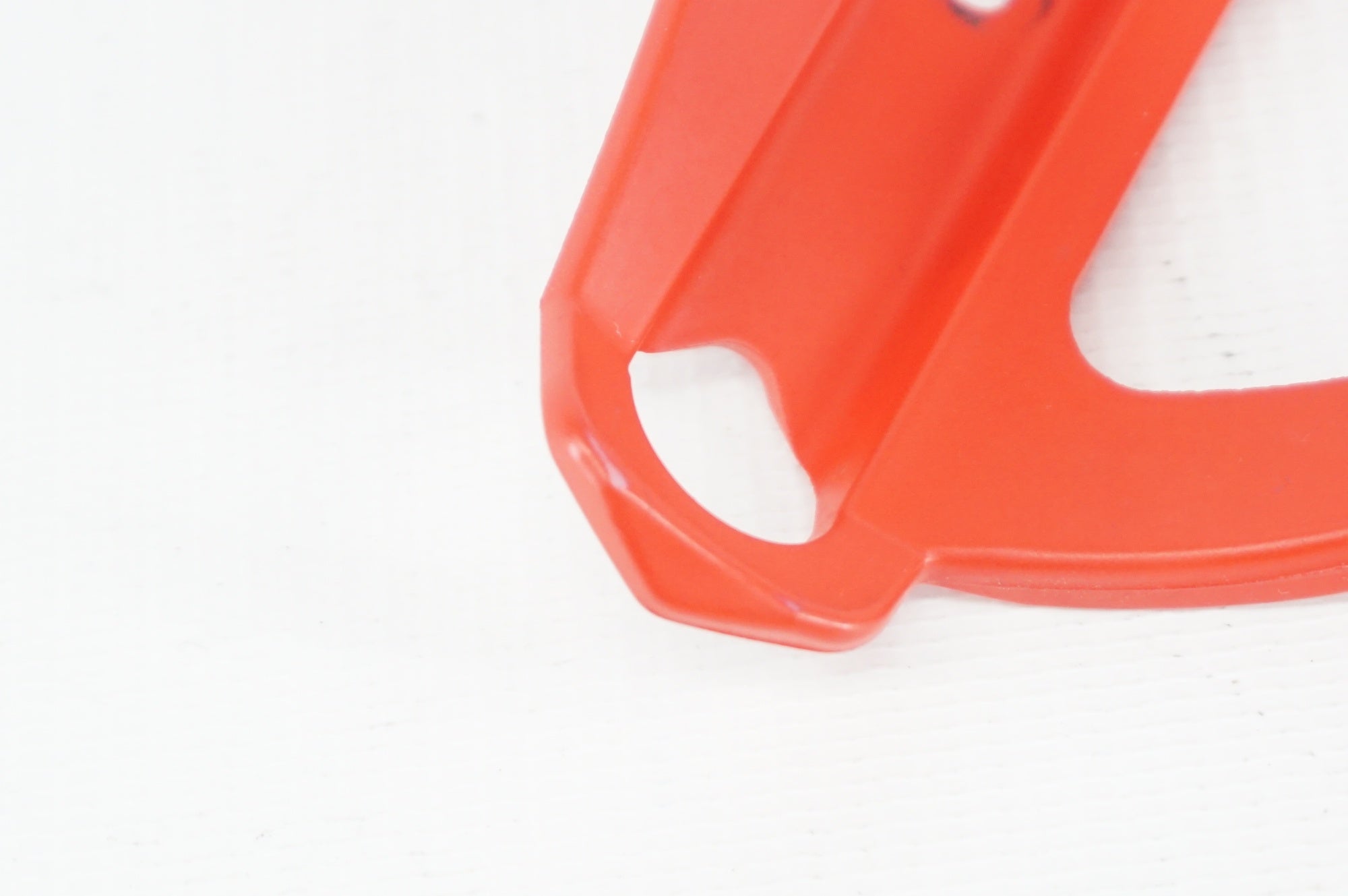 SUPACAZ 「スパカズ」 SIDE SWIPE CAGE ボトルケージ / 阪急塚口店