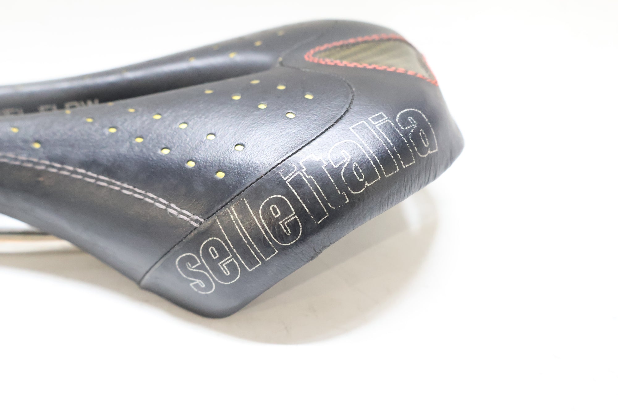 SELLE ITALIA 「セライタリア」 FLITE チタンレール サドル / 高知店