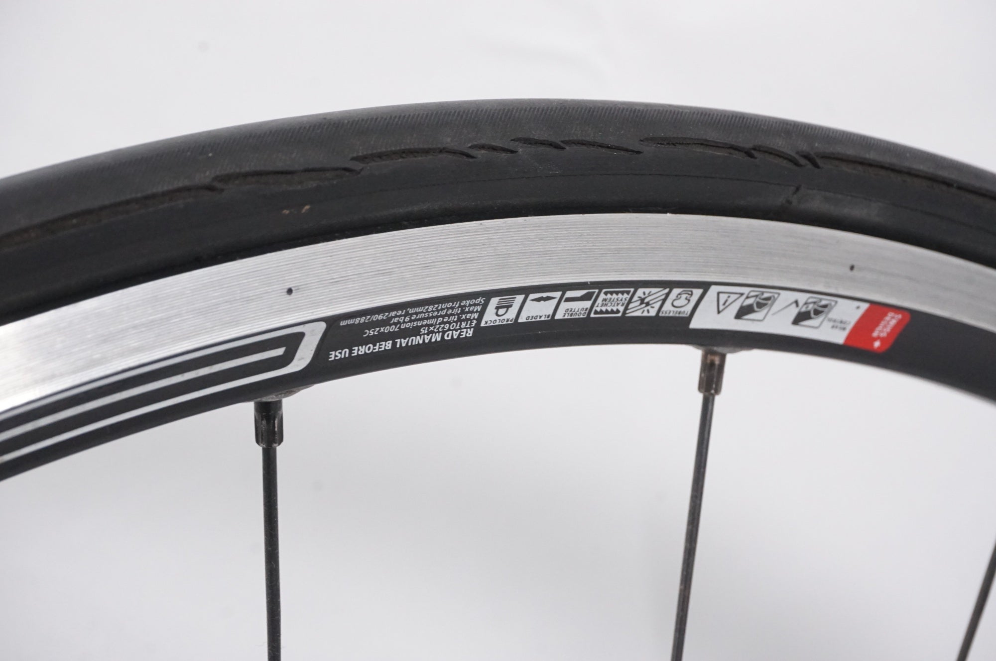 DT SWISS「ディーティースイス」R1650 ホイールセット / AKIBA店