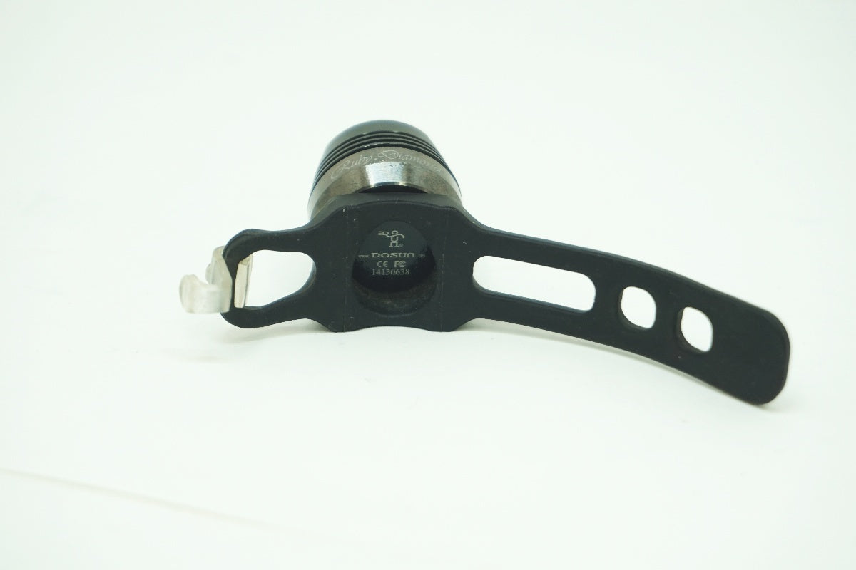 DUSON 「ドゥサン」 RUBY DIAMOND リアライト / 大阪美原北インター店