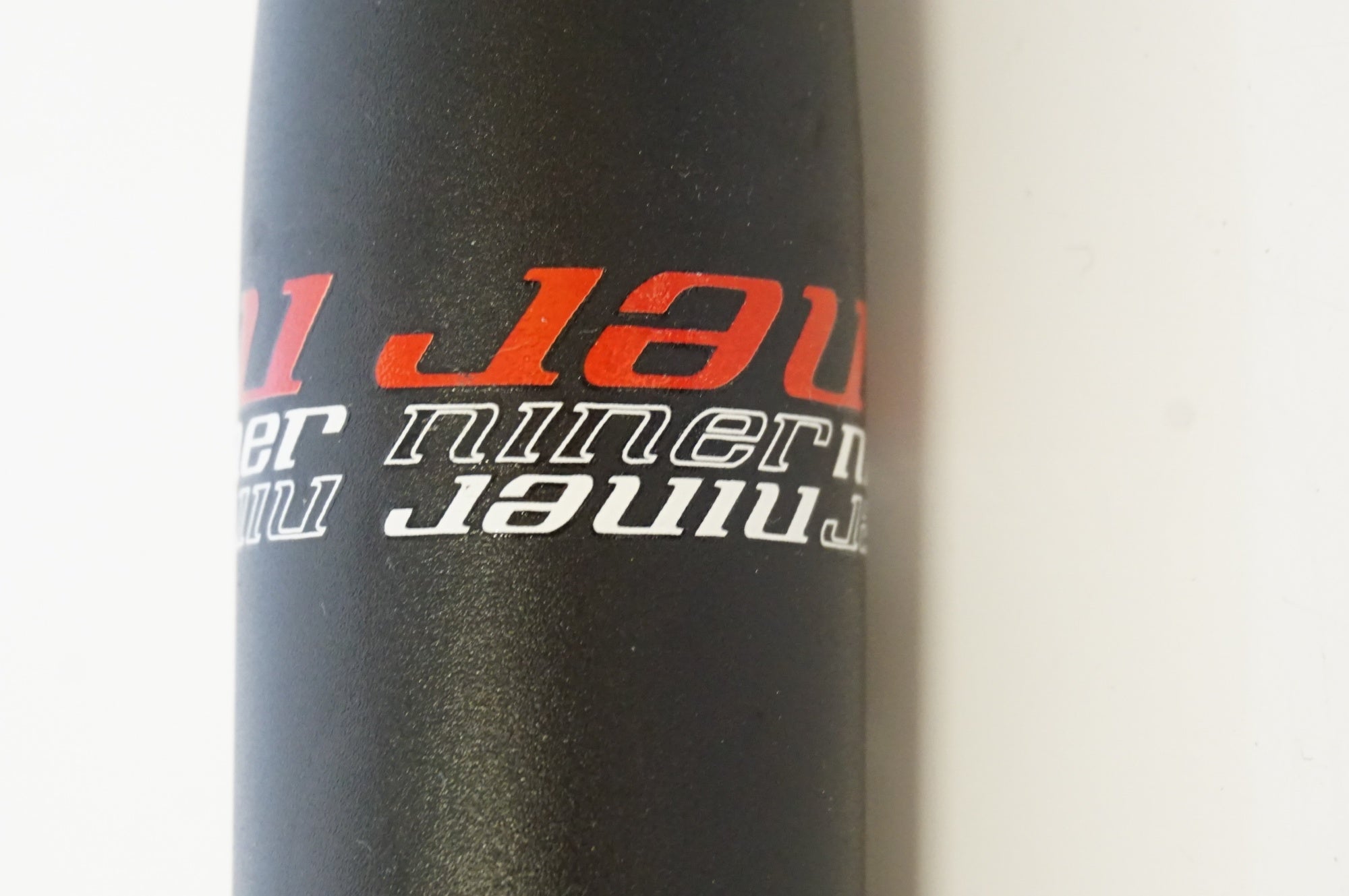 NINER 「ナイナー」 φ31.8 710mm ライザーバー / 浜松店