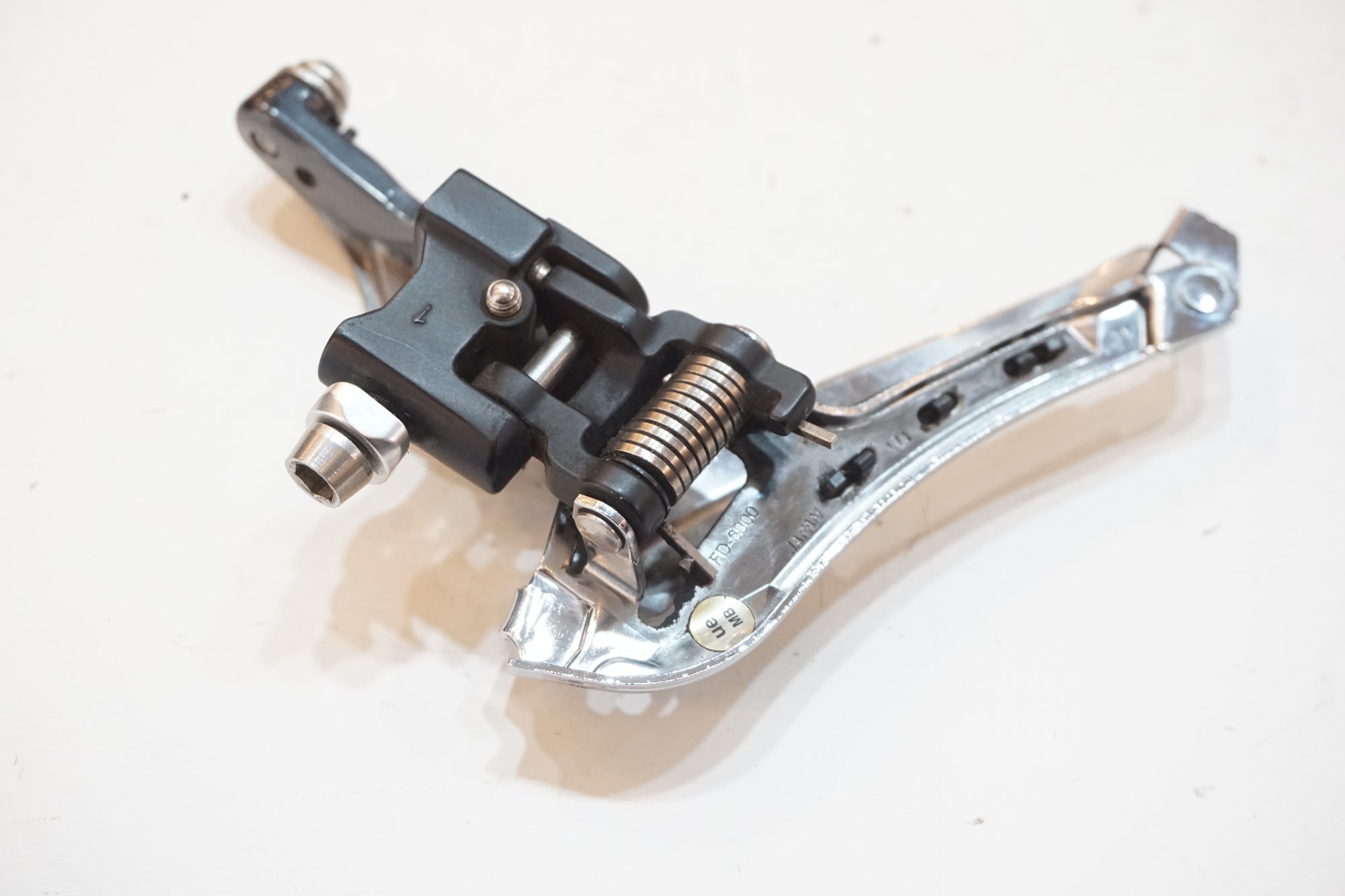 SHIMANO 「シマノ」 ULTEGRA FD-6800 フロントディレイラー / バイチャリ浦和ベース