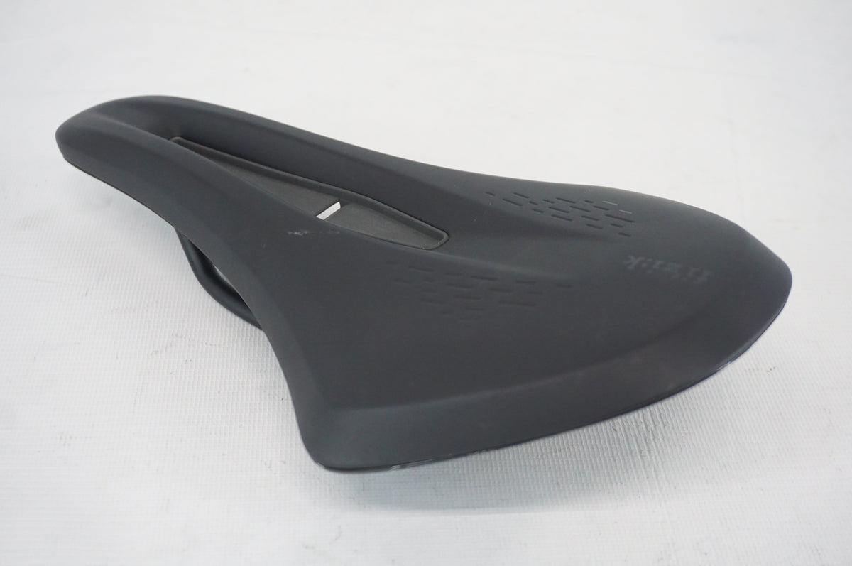 FIZIK 「フィジーク」 VENTO ARGO X5 サドル / 阪急塚口店