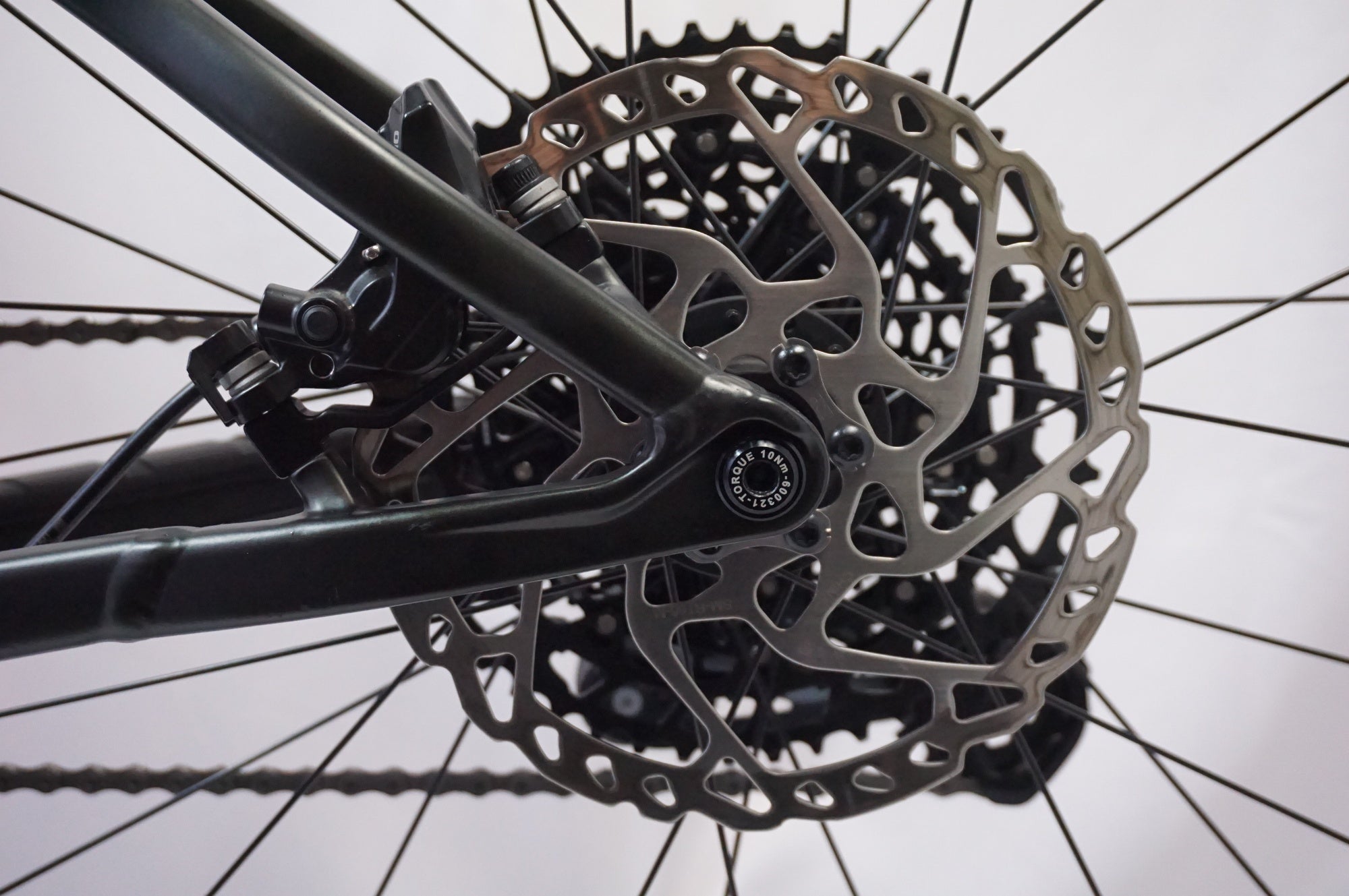 TREK 「トレック」 ROSCOE8 2023-2024年モデル マウンテンバイク