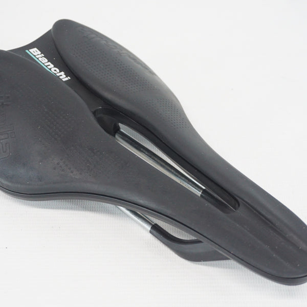 SELLE ITALIA 「セライタリア」 BIANCHI MODEL X サドル / 阪急塚口店