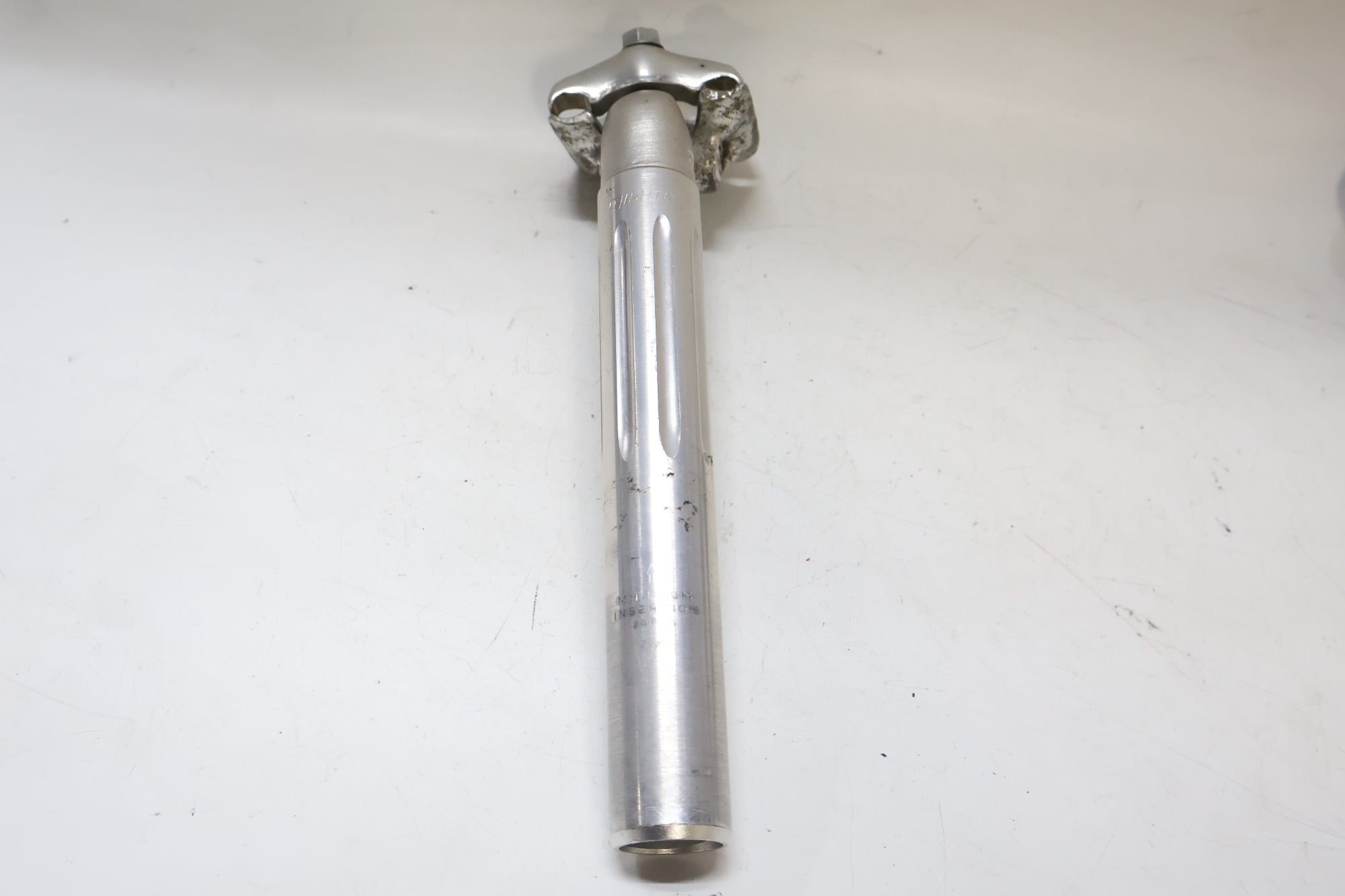 SUGINO 「スギノ」 MIGHTY NJS 200mm φ27.2 シートポスト / 高知店