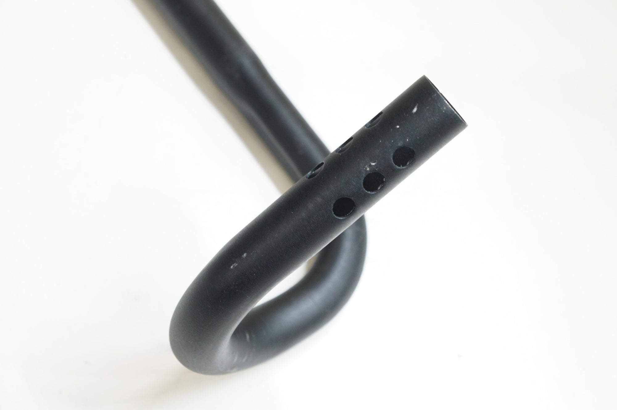 TNI 「ティーエヌアイ」 VICTORY BAR φ26.0 360mm ハンドル / 大宮店