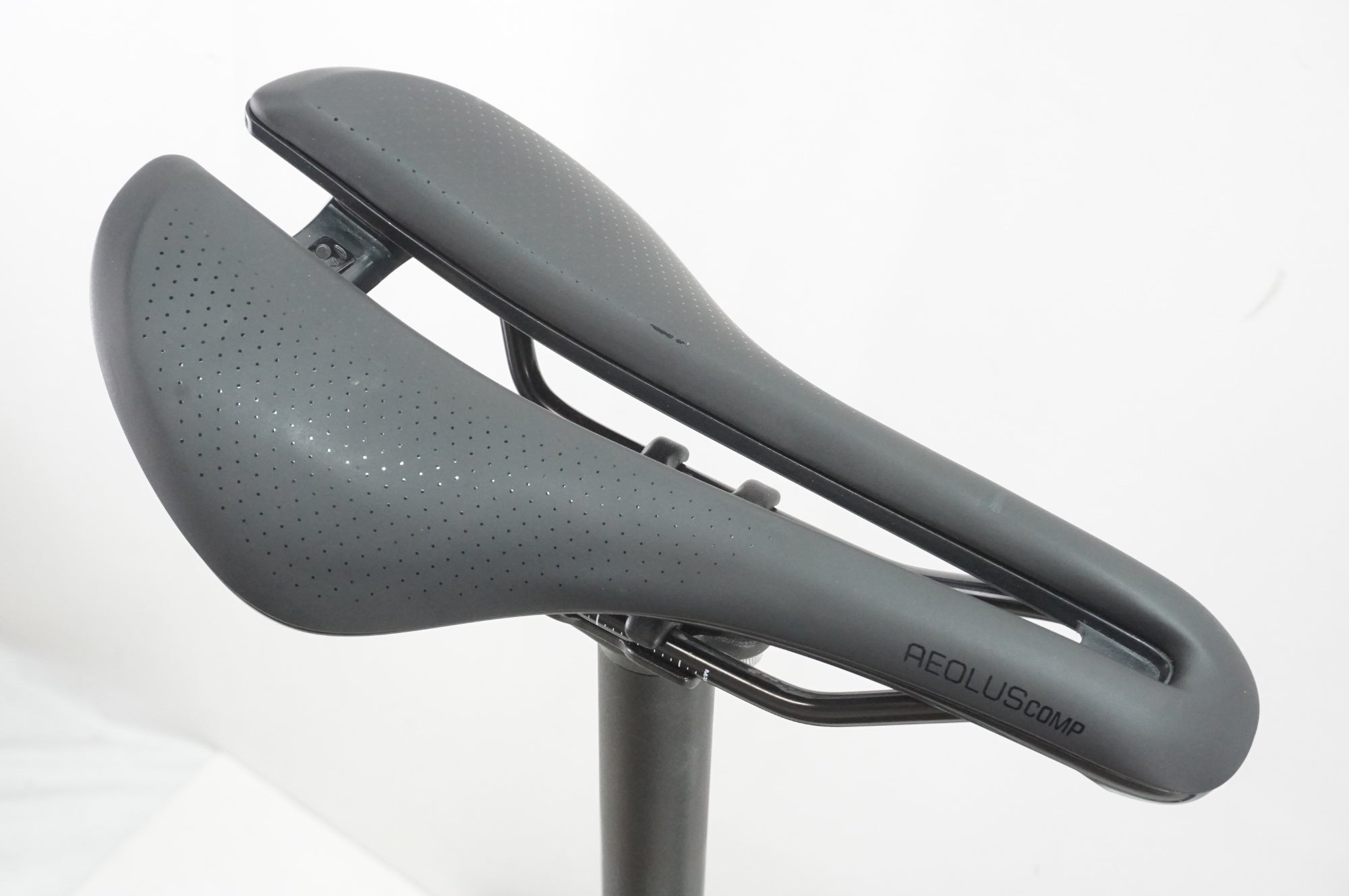 WAHOO 「ワフー」 KICKR BIKE V1 サイクルトレーナー / 大宮店