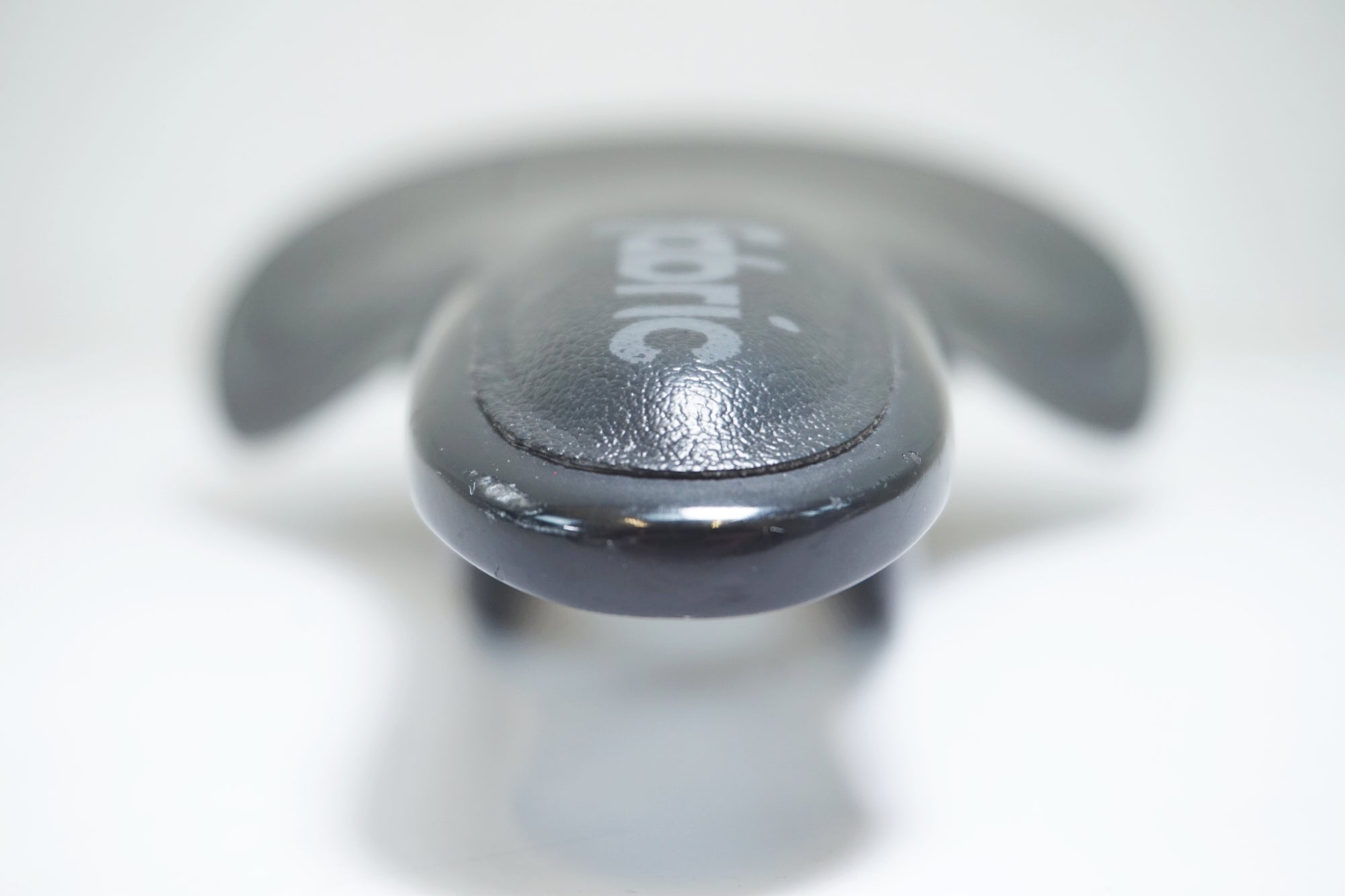 FABRIC 「ファブリック」 ALM ULTIMATE サドル / 有明ガーデン店