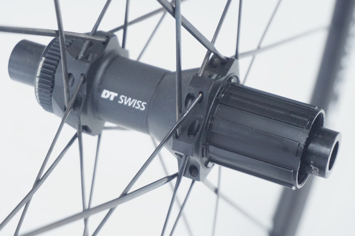 DT SWISS 「ディーティースイス」 P1800 SPLINE ホイールセット / 京都