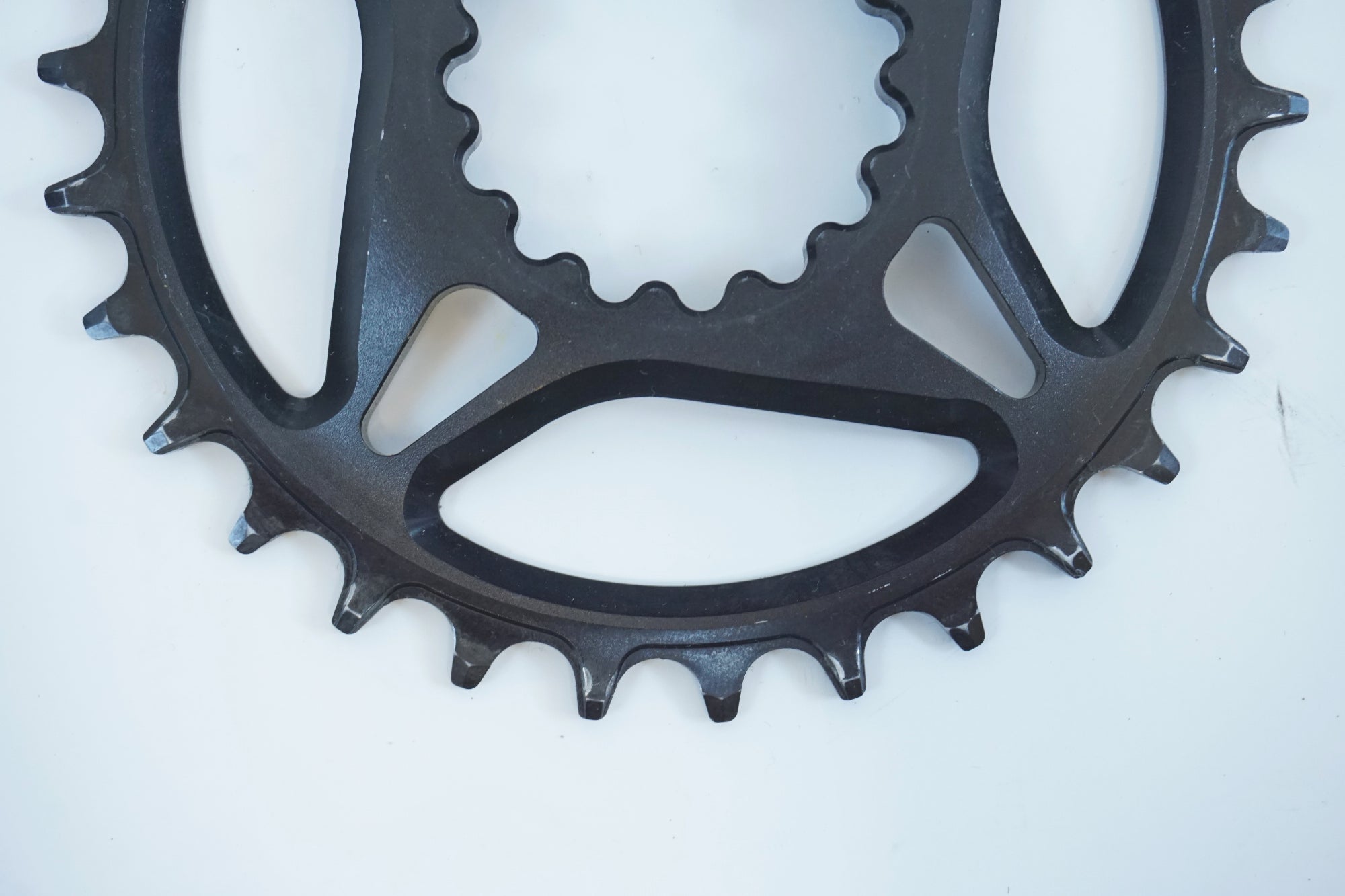 E-THIRTEEN 「イーサーティーン」 30T チェーンリング / 有明ガーデン店