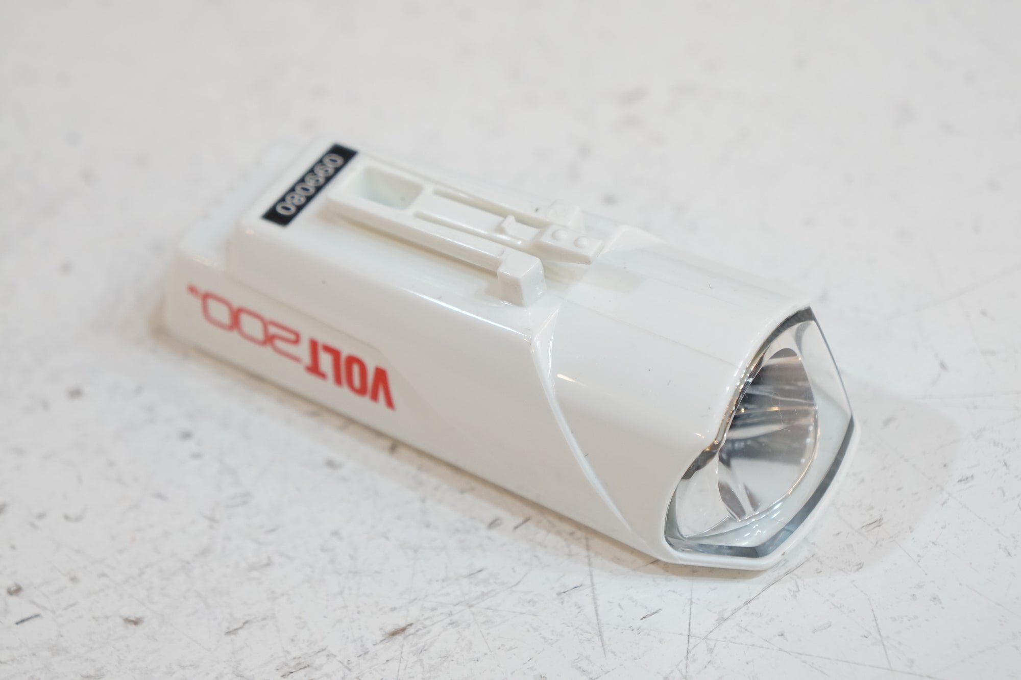 CATEYE 「キャットアイ」 VOLT200 フロントライト / バイチャリ浦和ベース