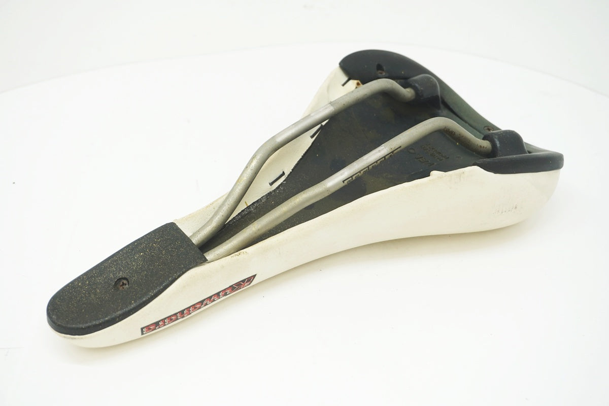 VELO 「ベロ」 KUWAHARA サドル / 大阪美原北インター店