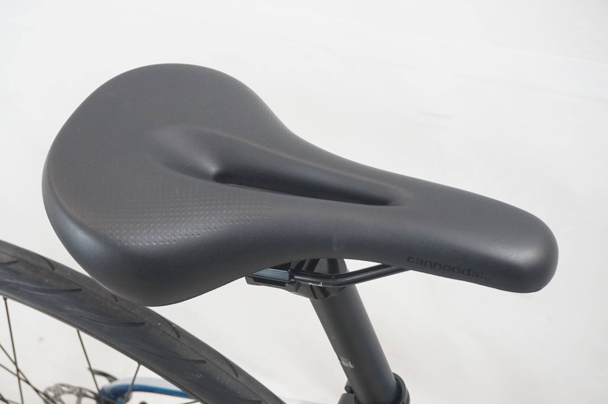 CANNONDALE 「キャノンデール」 QUICK4 2024年モデル クロスバイク