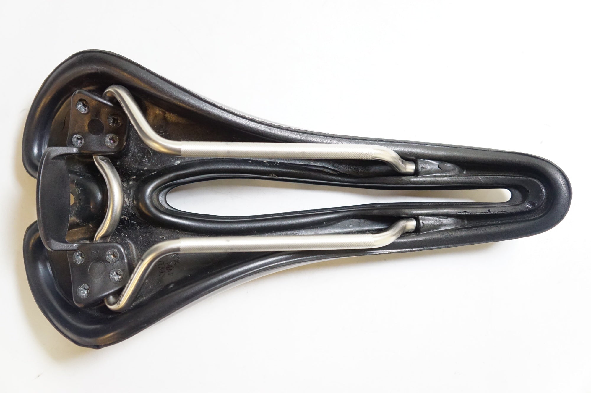 SELLE SMP 「セラ エスエムピー」 HYBRID サドル / 熊谷本店