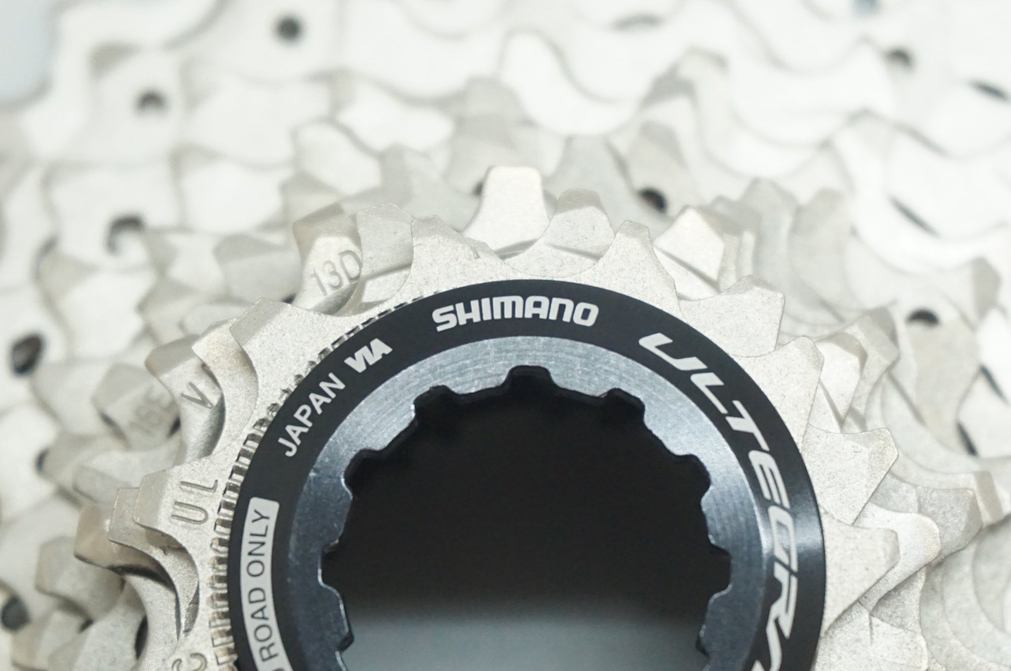 SHIMANO 「シマノ」 ULTEGRA CS-R8100 11-30T スプロケット / 福岡店