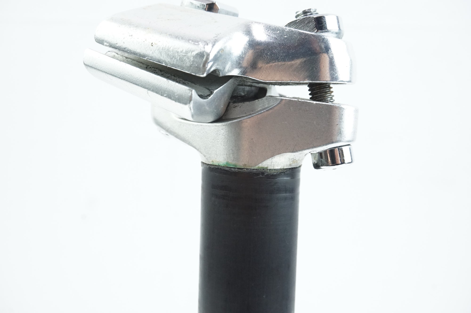 AMANDA 「アマンダ」 φ25.4 200mm カーボンシートポスト / 中目黒店