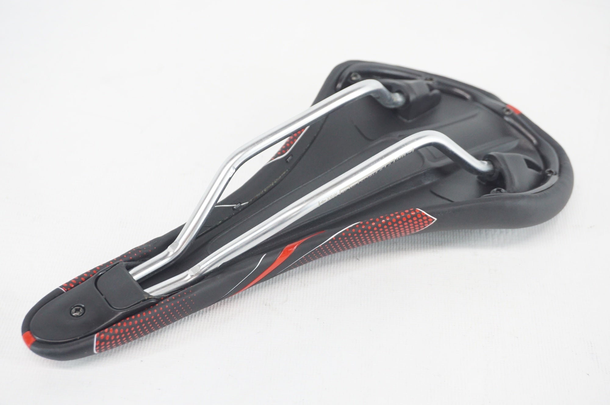 SELLE ITALIA 「セライタリア」 SLR MONOLINK FRICTION FREE サドル